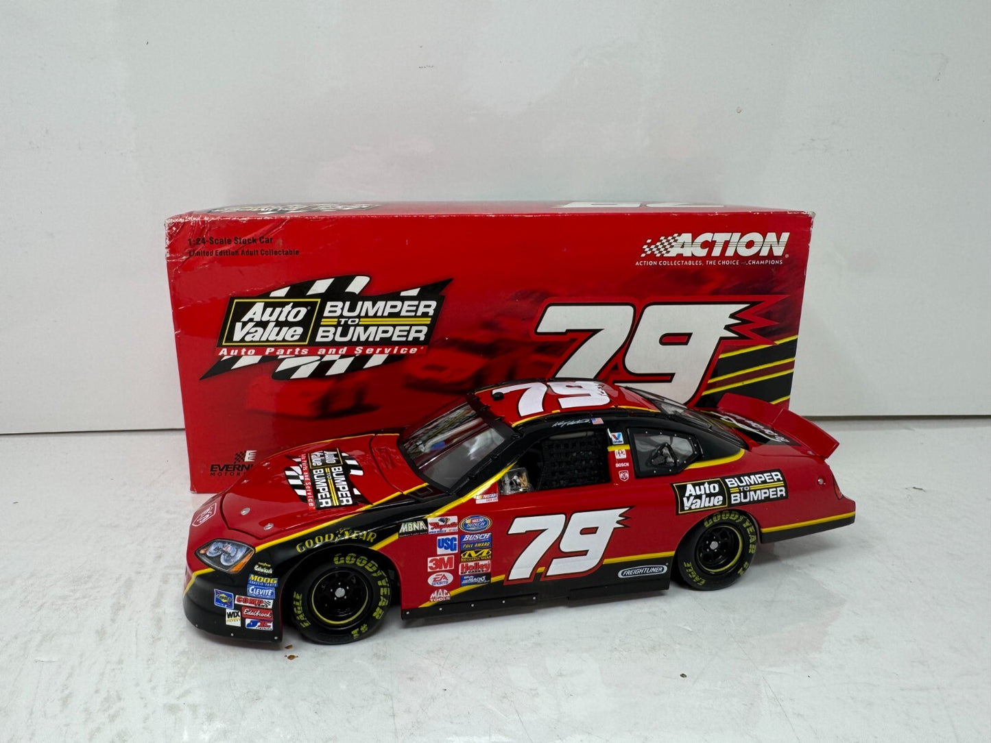 Action Nascar #79 Kasey Kahne AAPA Bumper to Bumper 2005 Charger 1:24 Diecast