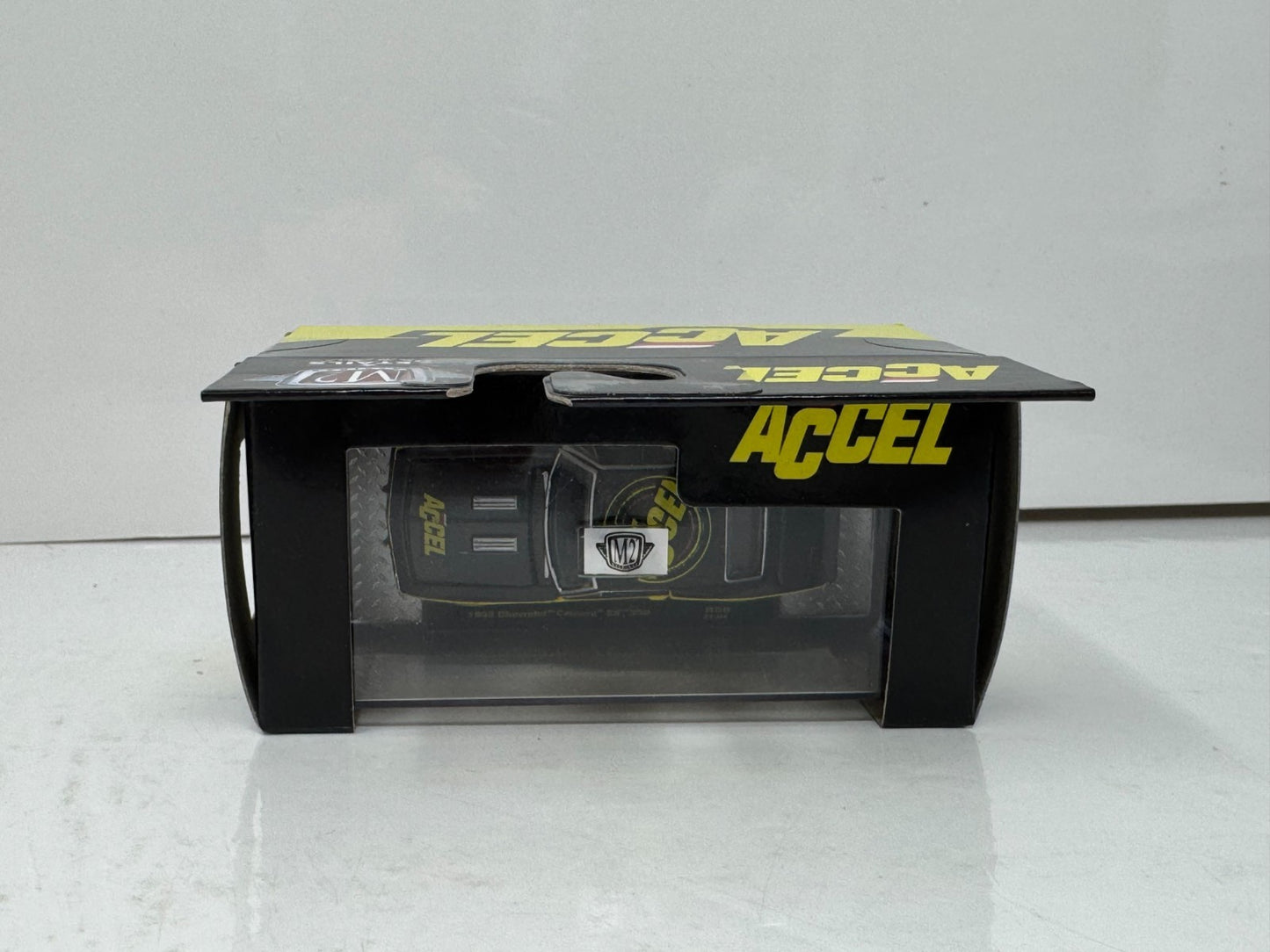 M2 Machines Accel 1968 Chevrolet Camaro SS 350 1:64 Diecast