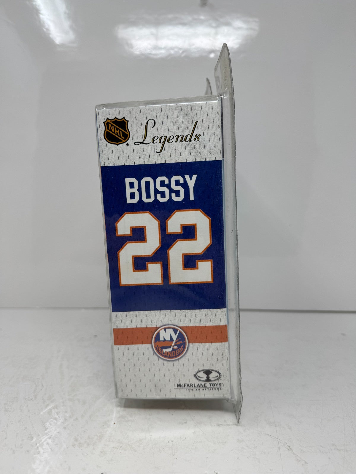 McFarlane NHL Mike Bossy New York Islanders Legends Series 2 Figure