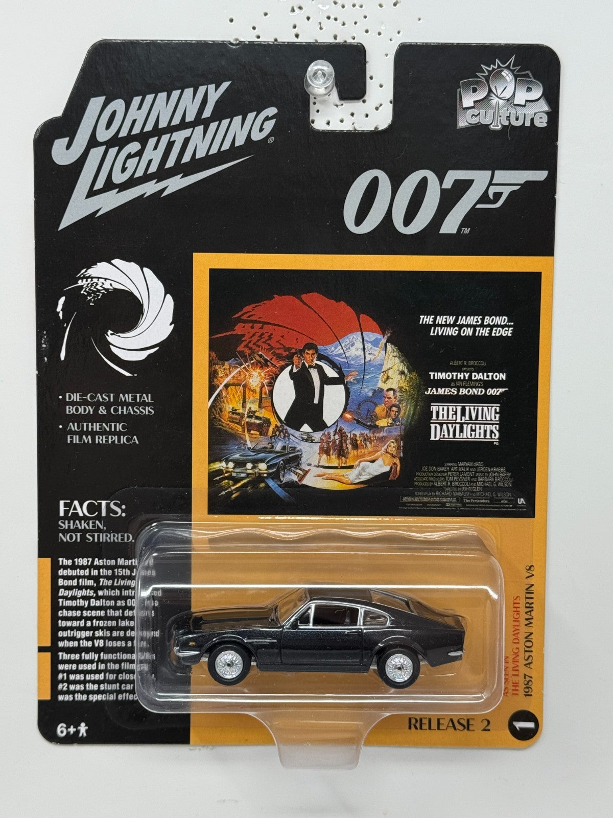 Johnny Lightning 007 James Bond 1987 Aston Martin V8 1:64 Diecast