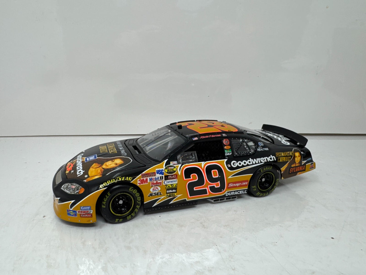 Action Nascar Elite #29 Kevin Harvick Rock & Roll 2005 Monte Carlo 1:24 Diecast