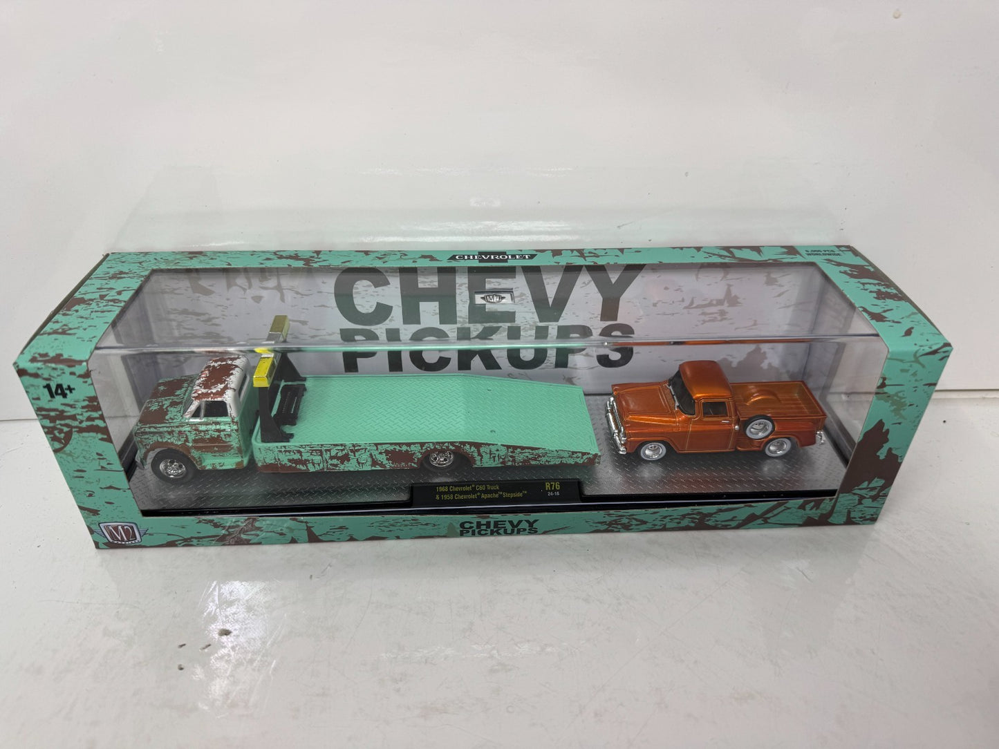 M2 Machines Auto Haulers 1958 Chevrolet Apache Stepside & C60 Truck 1:64 Diecast
