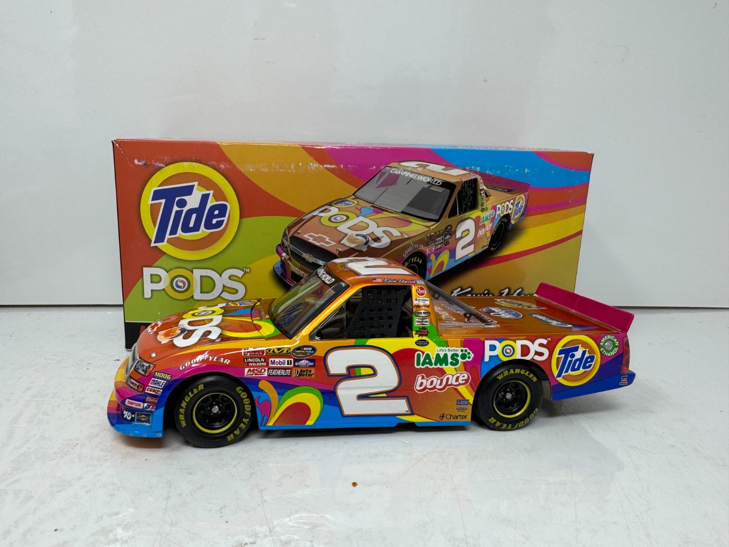 Lionel Racing Nascar #2 Kevin Harvick Chevy Silverado Liquid Color 1:24 Diecast 1/179