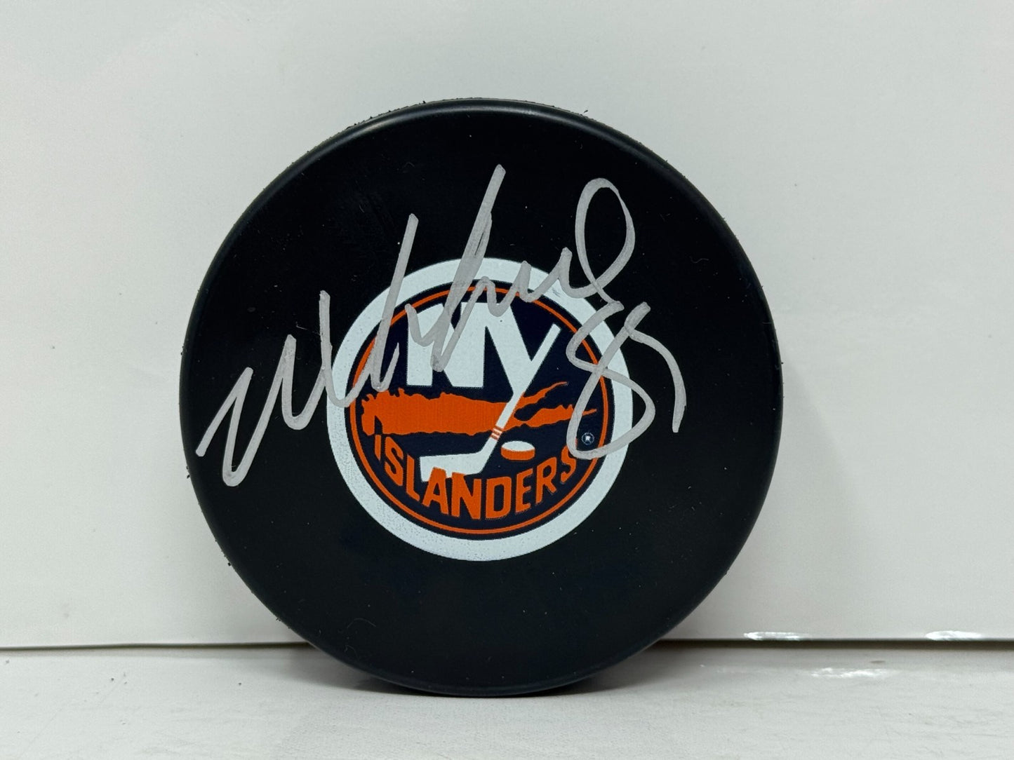 Mike Comrie New York Islanders Signed NHL Autograph Puck Silver Auto
