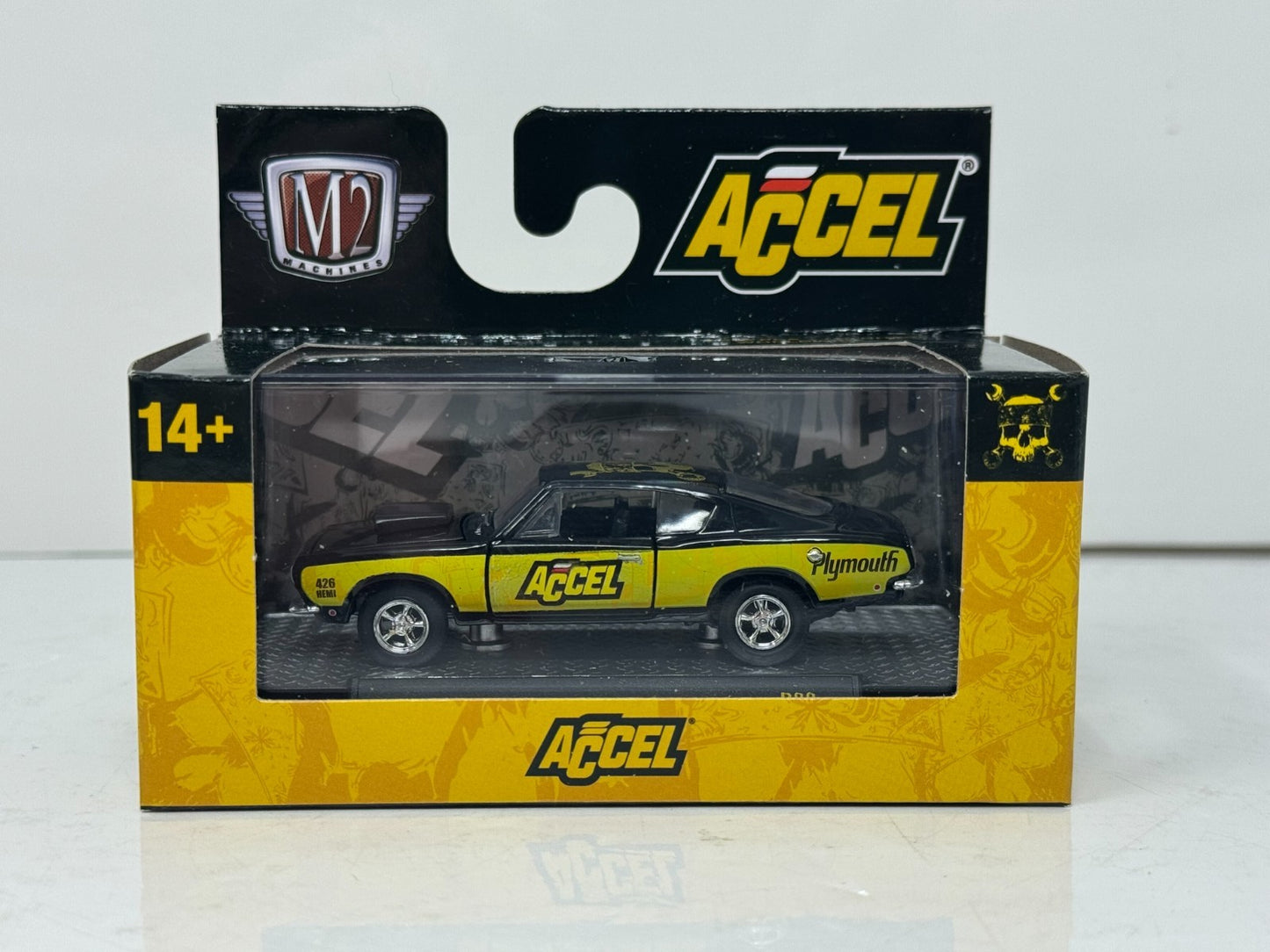 M2 Machines Accel 1968 Plymouth Barracuda HEMI Super Stock 1:64 Diecast
