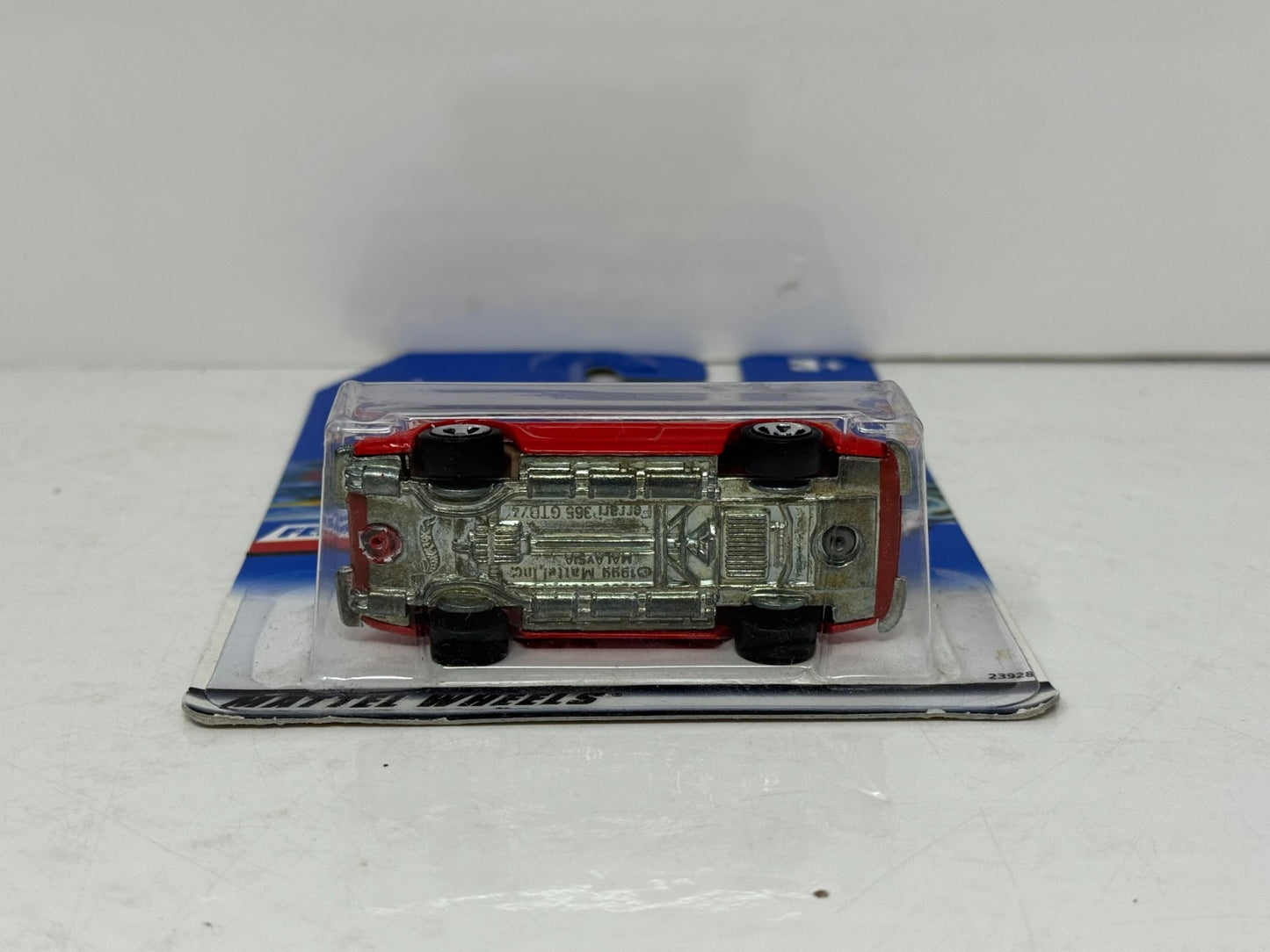 Hot Wheels Ferrari 365 GTB/4 Red 1:64 Diecast