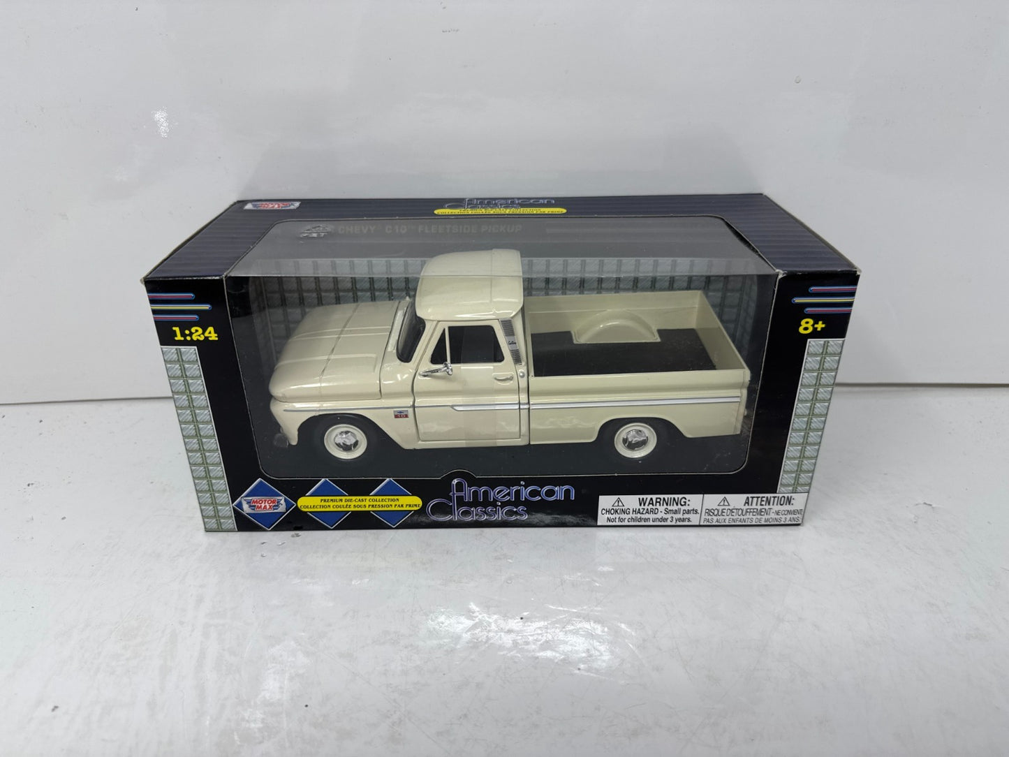 Motormax American Classics 1966 Chevy C10 Fleetside Pickup 1:24 Diecast