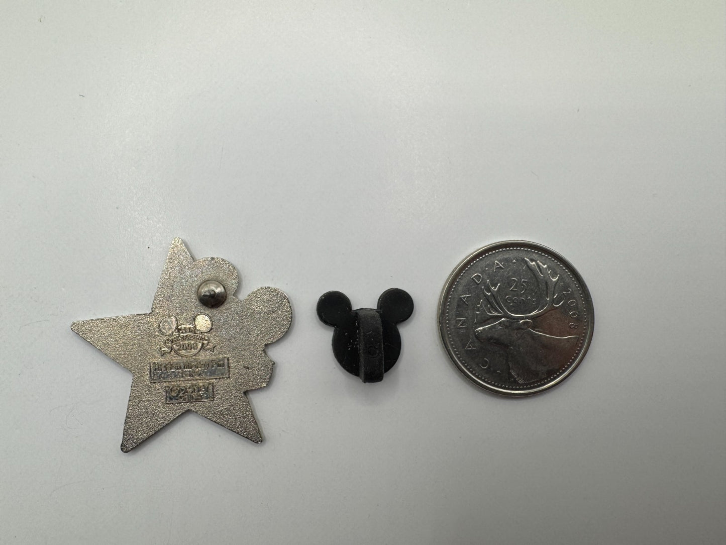 DLR Disney Mickey Mouse Patriotic Star Salute Hidden Mickey Trading Pin DC2S1
