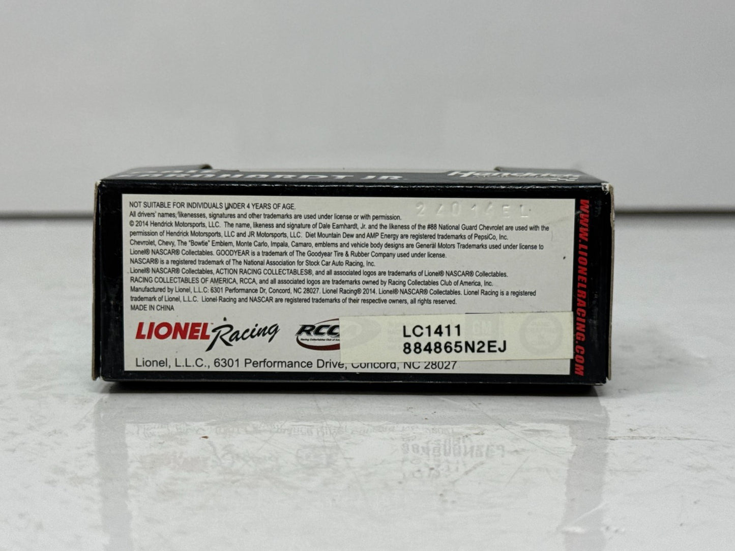 Dale Earnhardt Jr #88 National Guard Camo 2014 SS 1:64 Diecast Lionel Racing