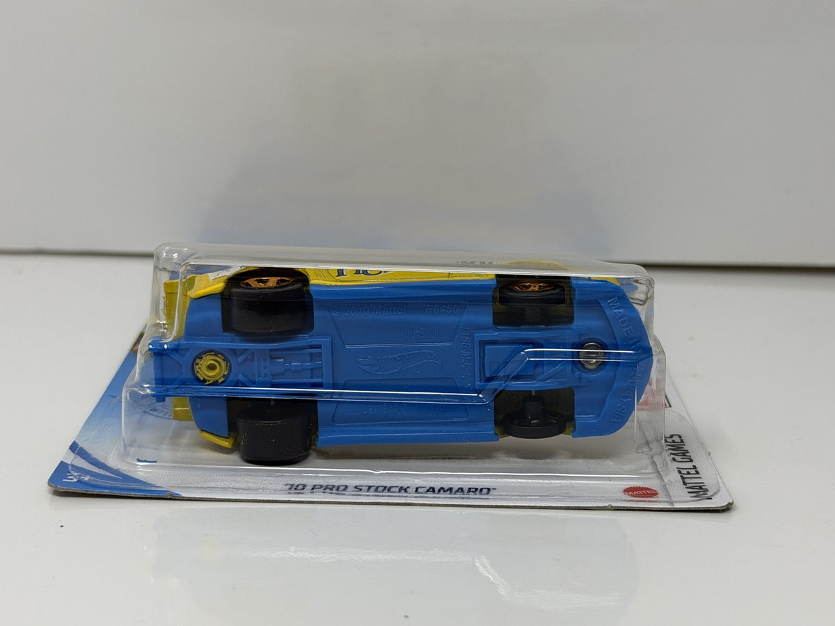 Hot Wheels Mattel Games 2010 Chevry Pro Stock Camaro Pictionary 1:64 Diecast