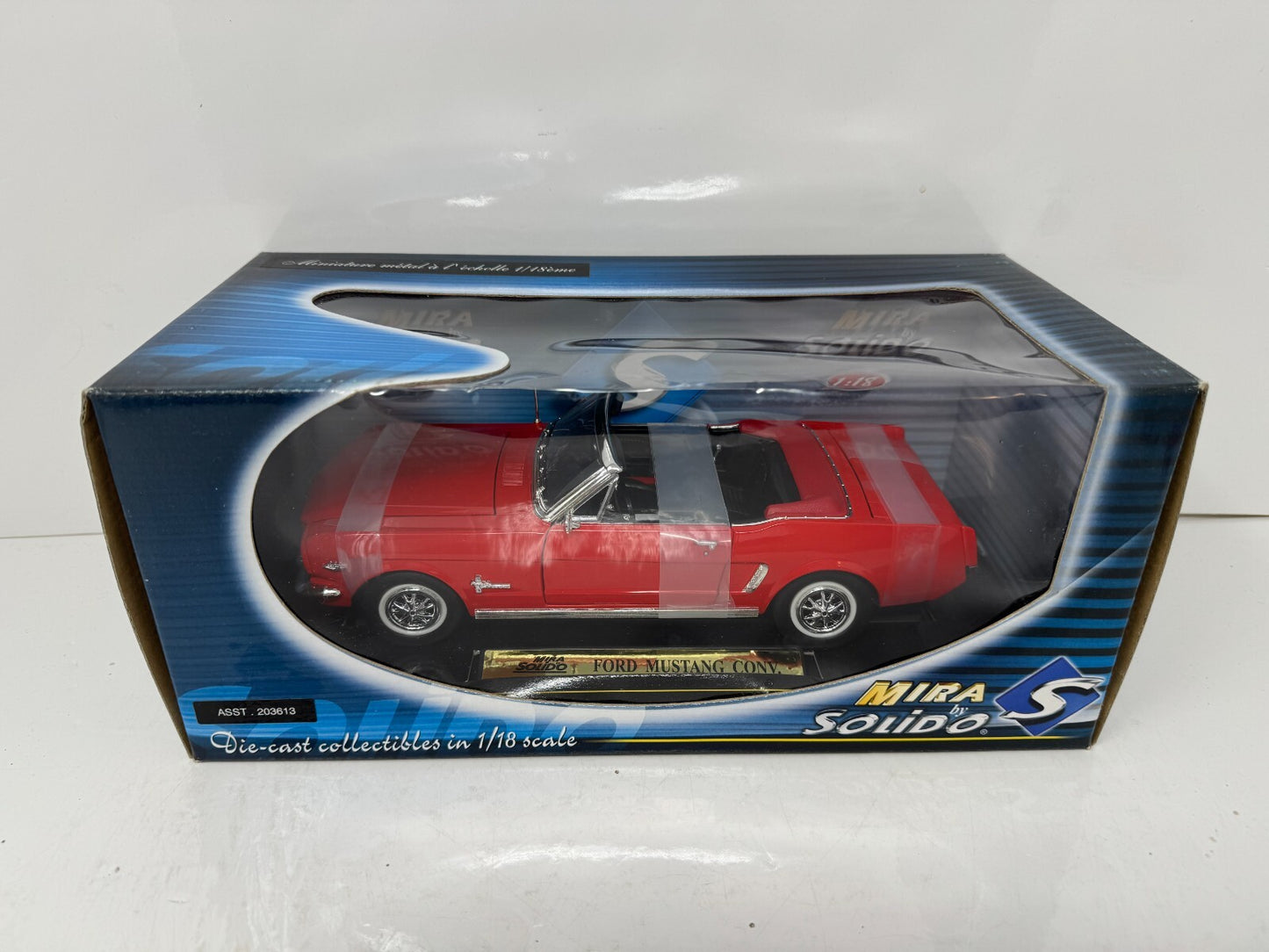 Solido Mira Ford Mustang Convertible 1:18 Diecast