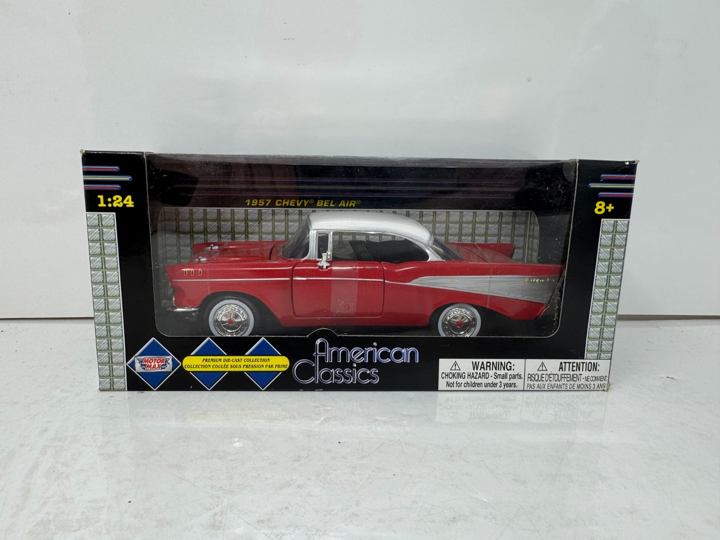 Motormax American Classics 1957 Chevy Bel Air 1:24 Diecast