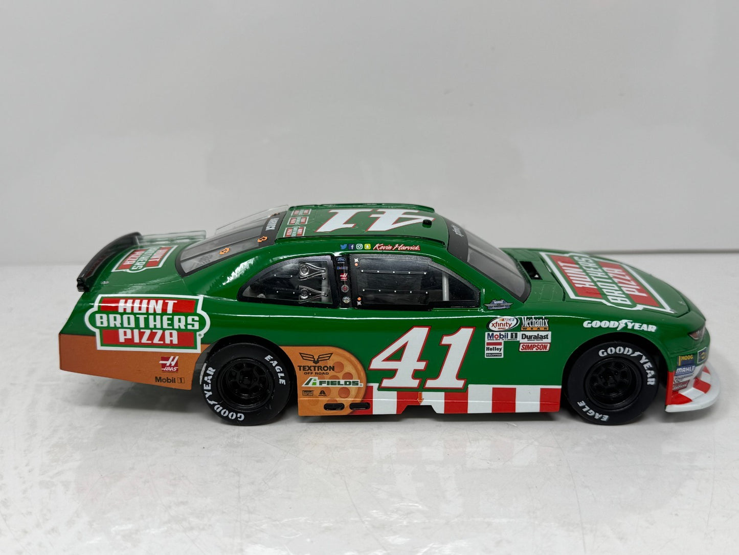 Lionel Racing Nascar #41 Kevin Harvick Hunt Brothers Pizza Throwback 1:24 Diecast