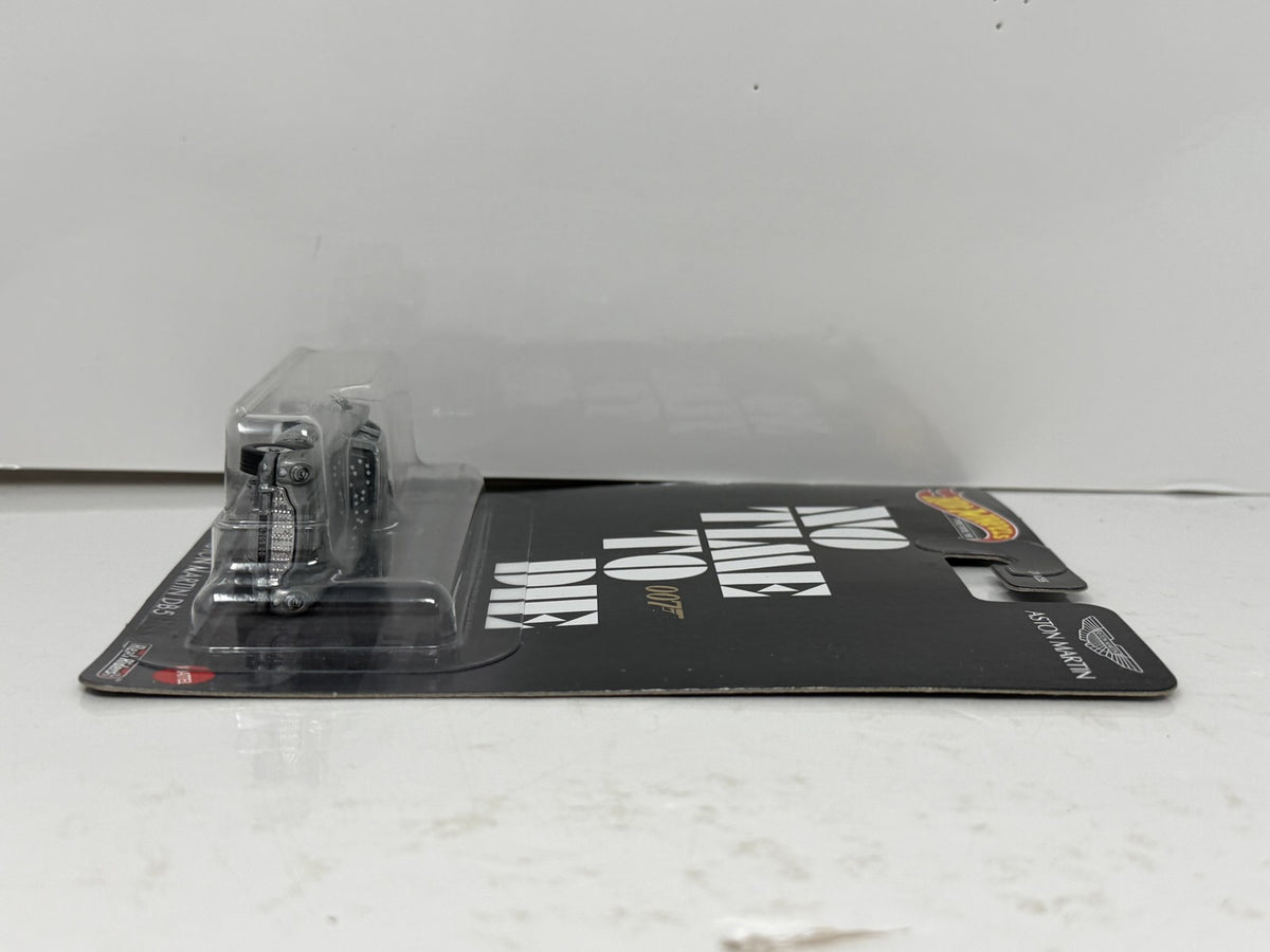 Hot Wheels Premium 007 James Bond 1963 Aston Martin DB5 1:64 Diecast Real Riders