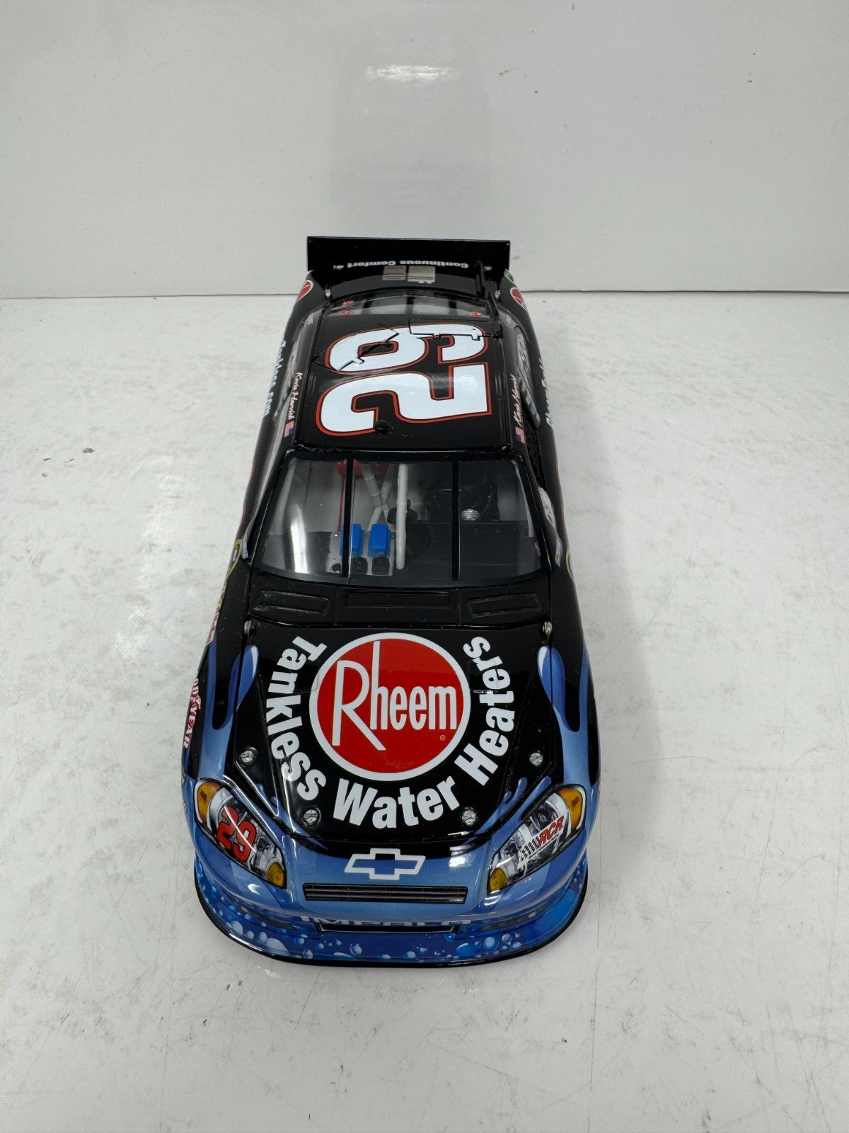Lionel Racing Nascar #29 Kevin Harvick Rheem 2011 Chevy Impala 1:24 Diecast