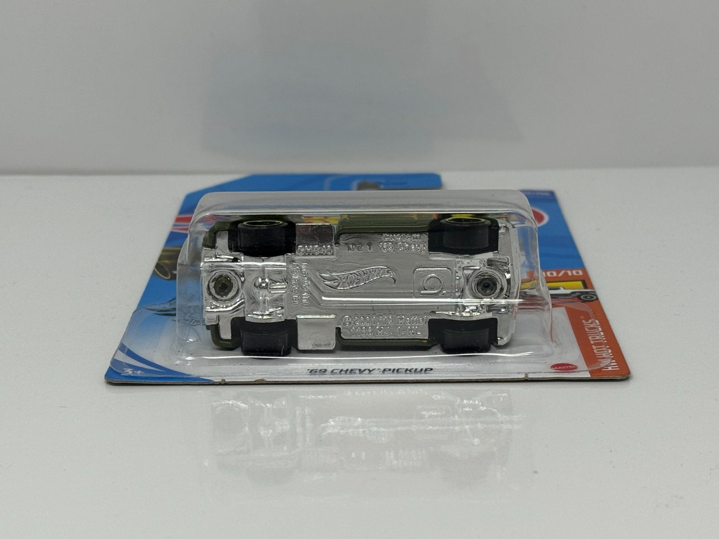 Hot Wheels HW Hot Trucks 1969 Chevy Pickup 1:64 Diecast