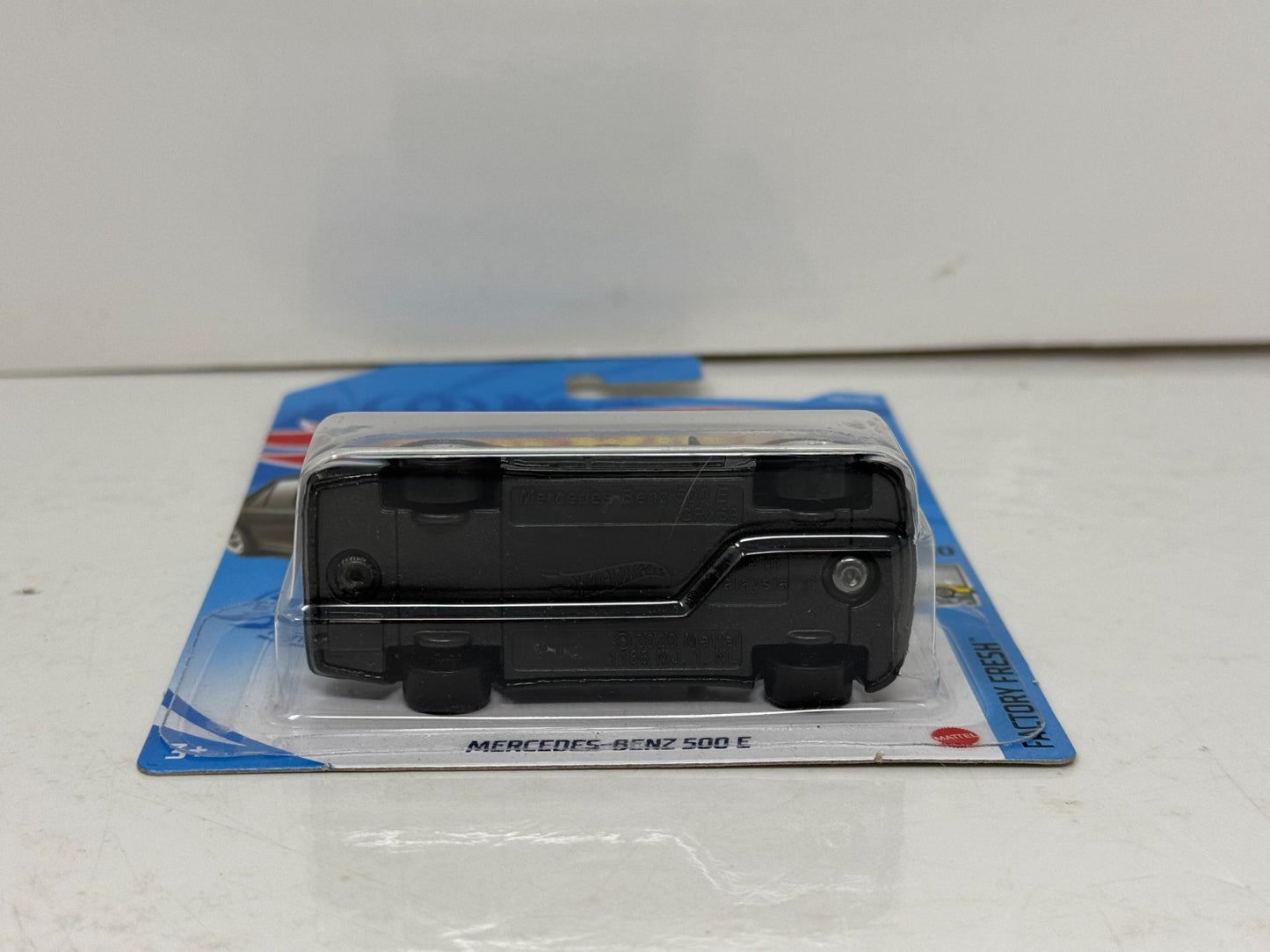 Hot Wheels Factory Fresh Mercedes-Benz 500 E 1:64 Diecast Black