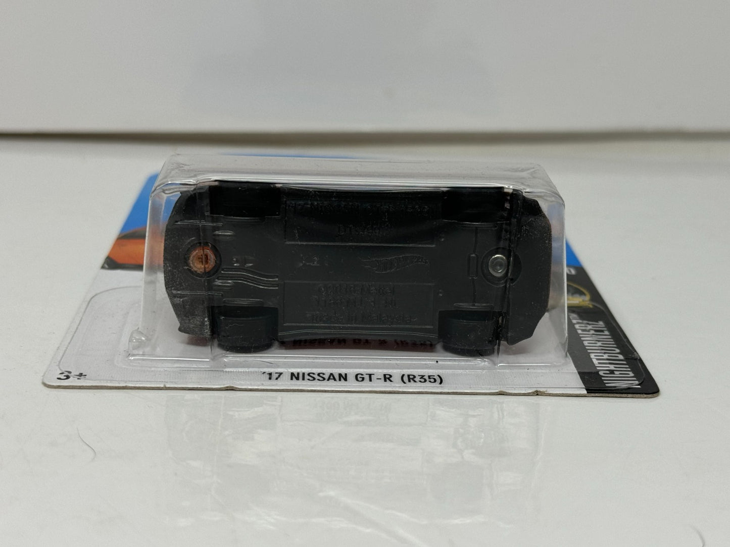 Hot Wheels Nightburnerz 2017 Nissan GT-R (R35) JDM 1:64 Diecast