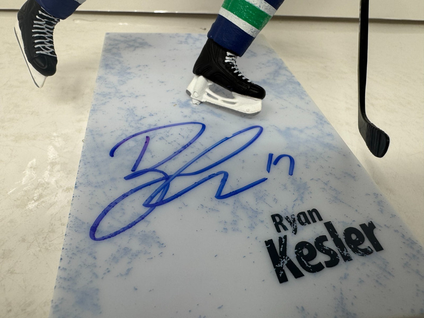 McFarlane NHL Ryan Kesler Vancouver Canucks Figure Auto Signed