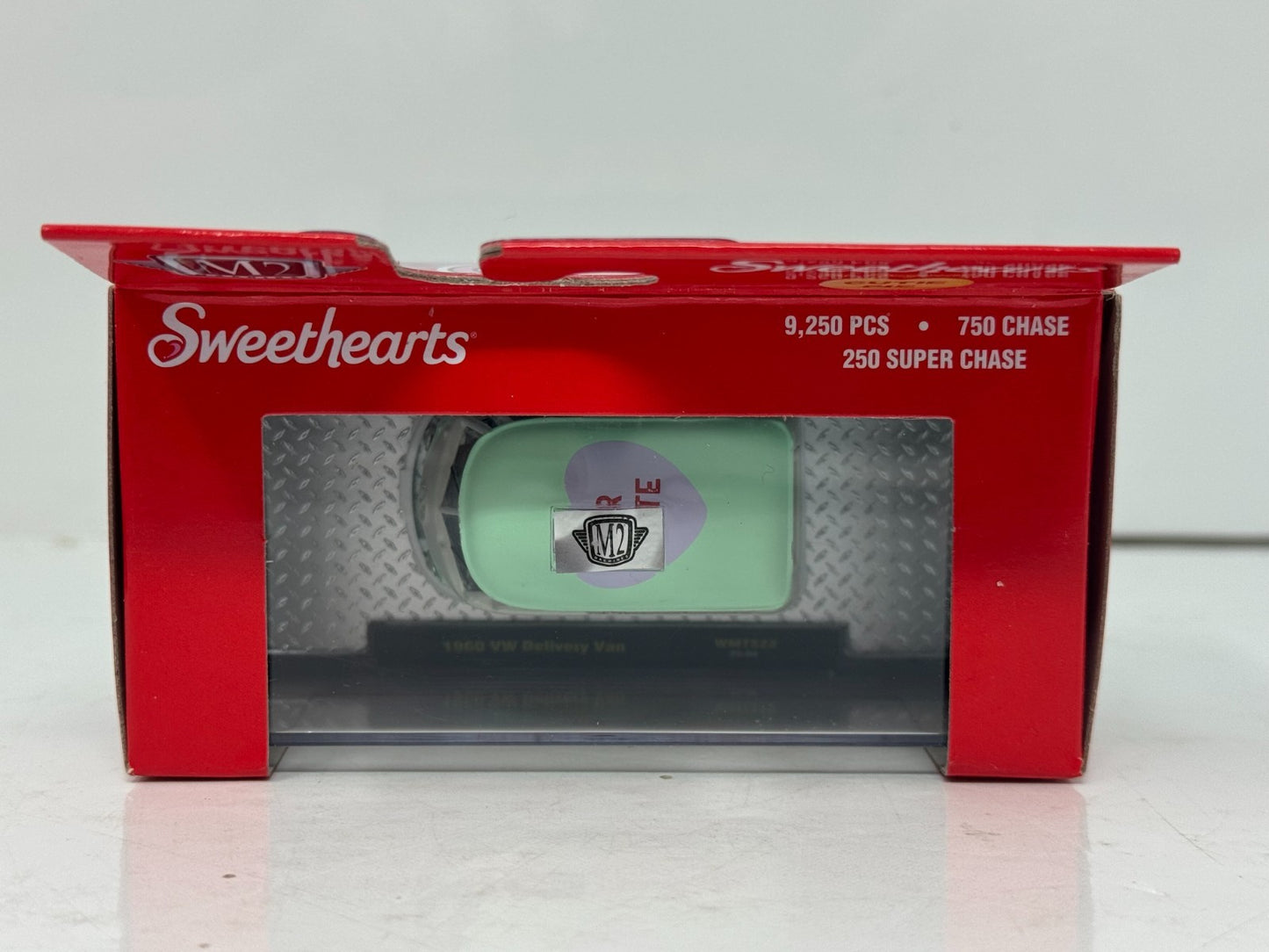 M2 Machines Sweethearts 1960 VW Delivery Van 1:64 Diecast