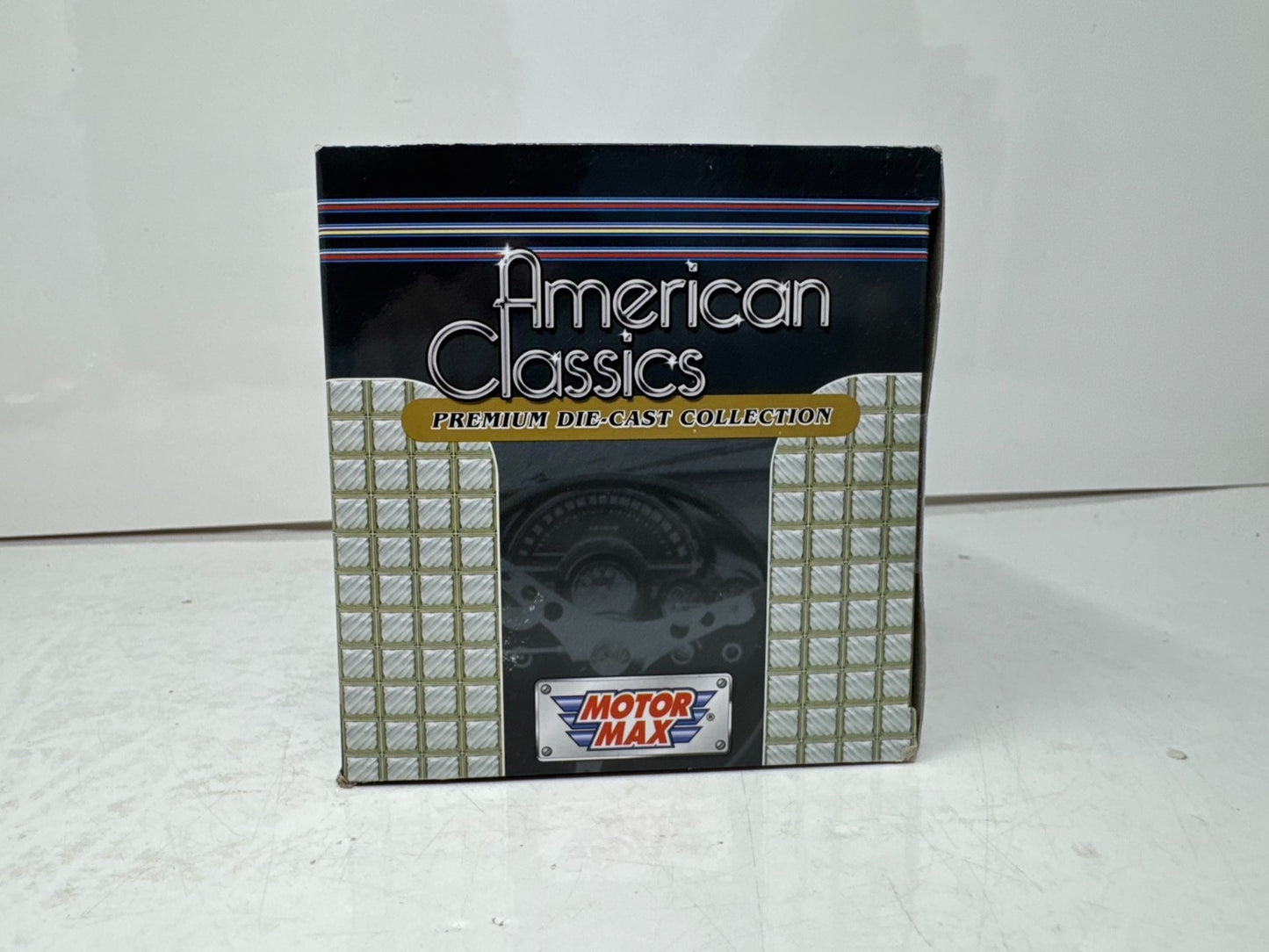 Motormax American Classics 1957 Chevy Bel Air 1:24 Diecast