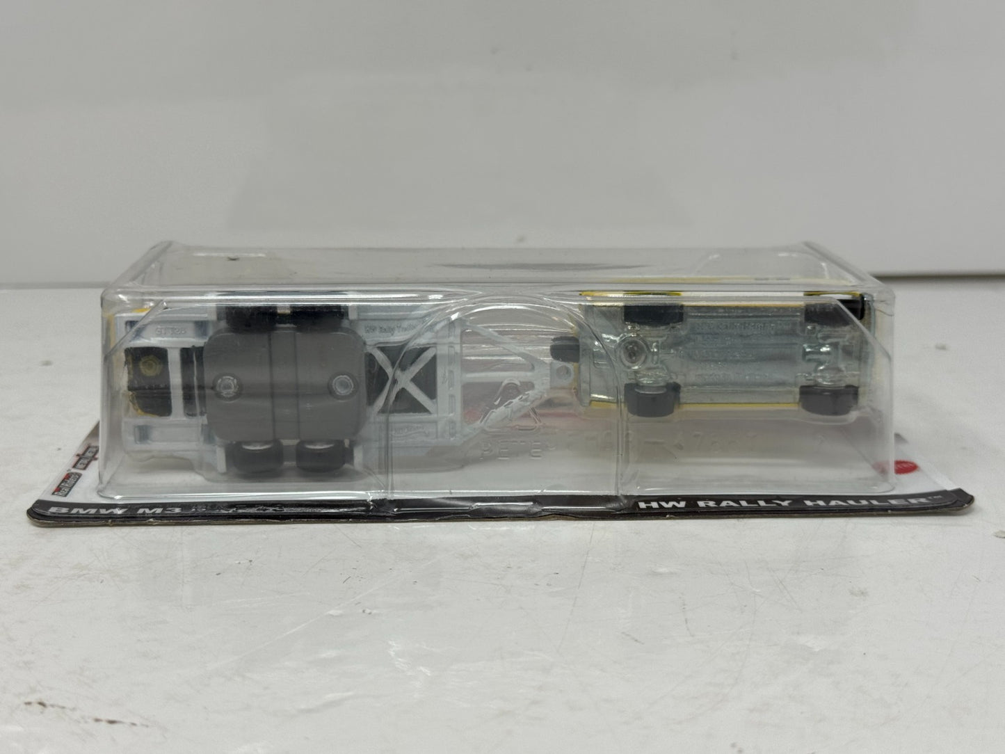 Hot Wheels Premium Team Transport BMW M3 & HW Rally Hauler 1:64 Diecast