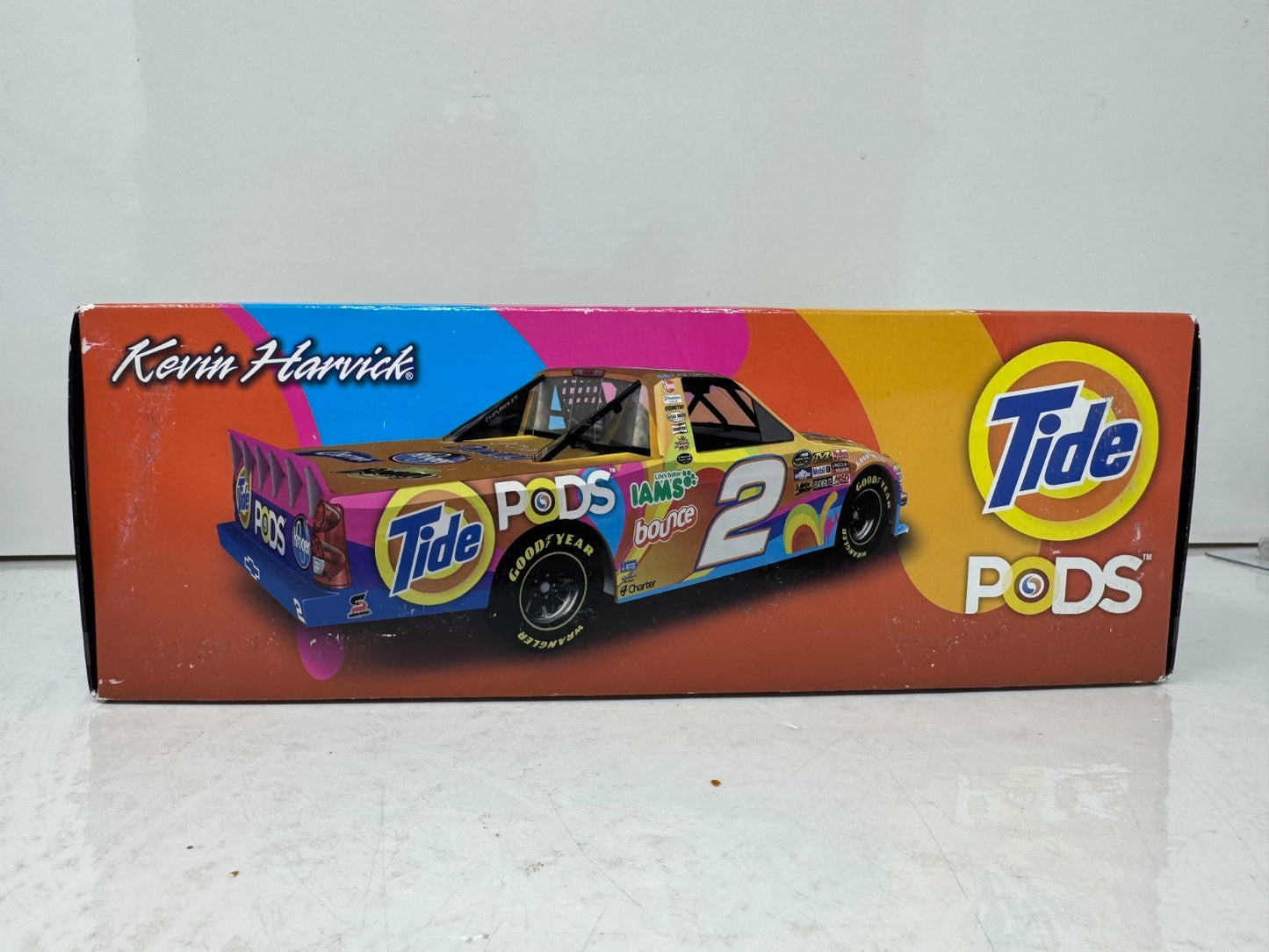 Lionel Racing Nascar #2 Kevin Harvick Chevy Silverado Liquid Color 1:24 Diecast 1/179