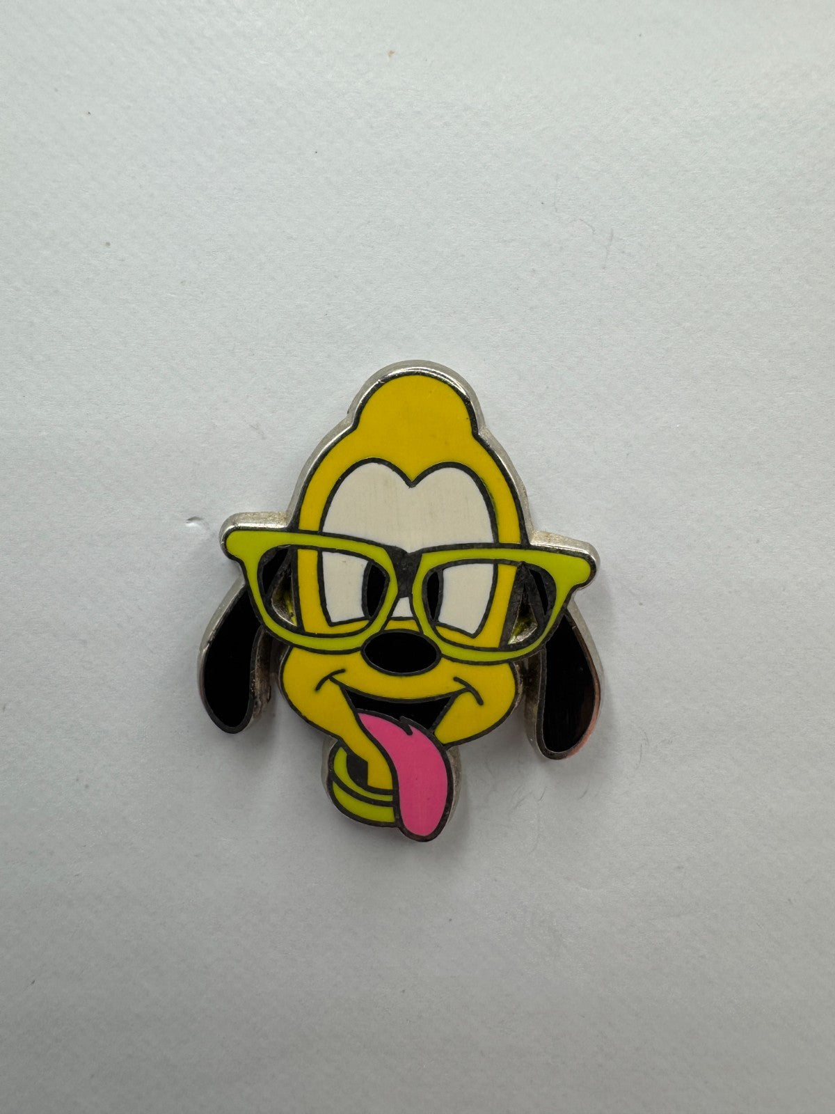 Disney Pluto with Glasses Nerds Rock Head Collection Trading Pin DC1S10