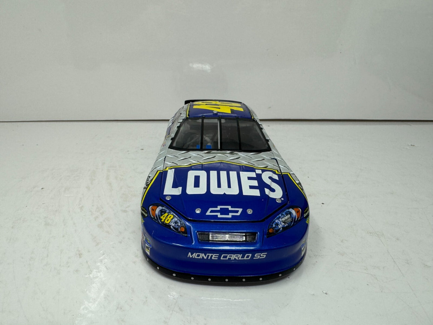 Motorsports Authentics #48 Jimmie Johnson Lowe's Kobalt 2006 Chevy 1:24 Diecast