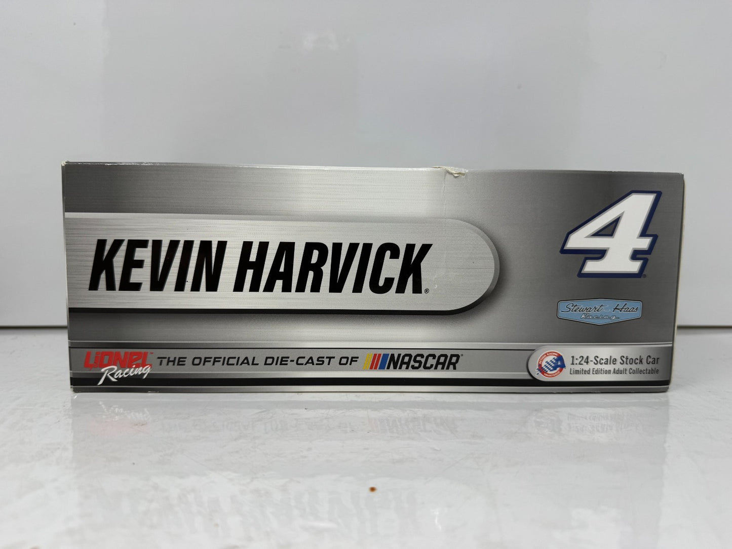 Lionel Racing Nascar #4 Kevin Harvick Mobil 1 Summer Road Trip Mustang 1:24 Diecast