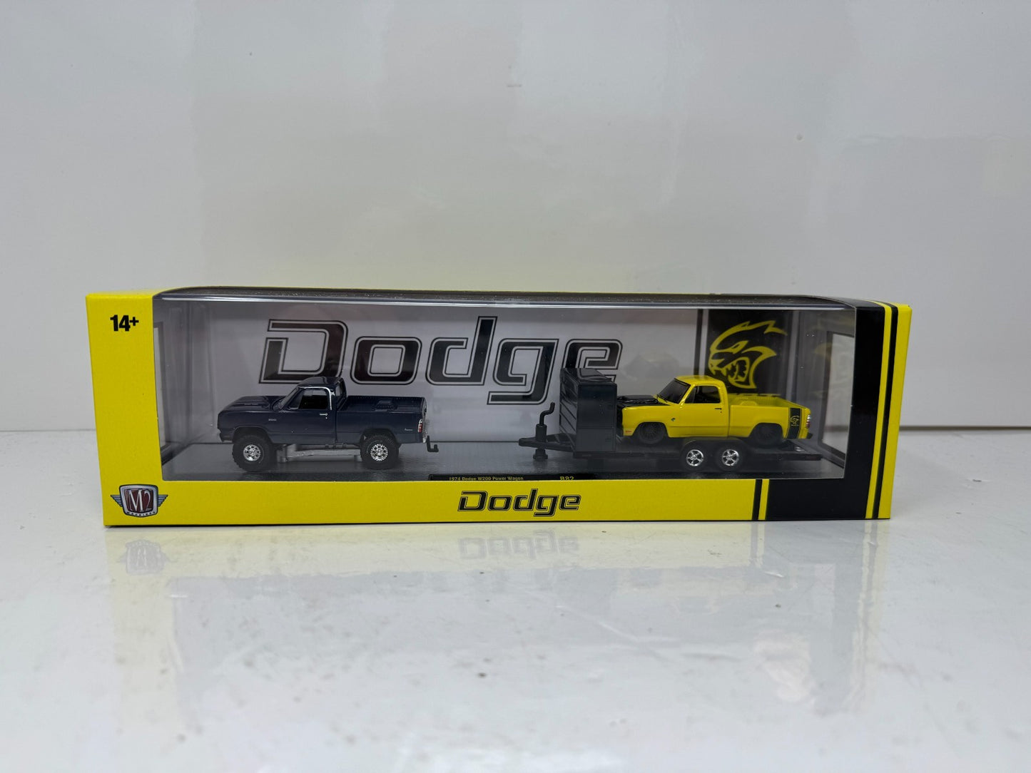 M2 Machines Auto Haulers Dodge Power Wagon & Dodge Adventurer 150 1:64 Diecast