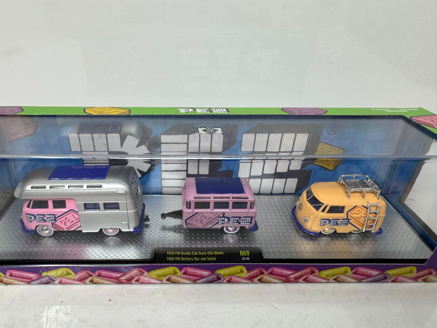 M2 Machines 1959 VW Double Cab Truck US Model & 1960 Delivery Van 1:64 Diecast
