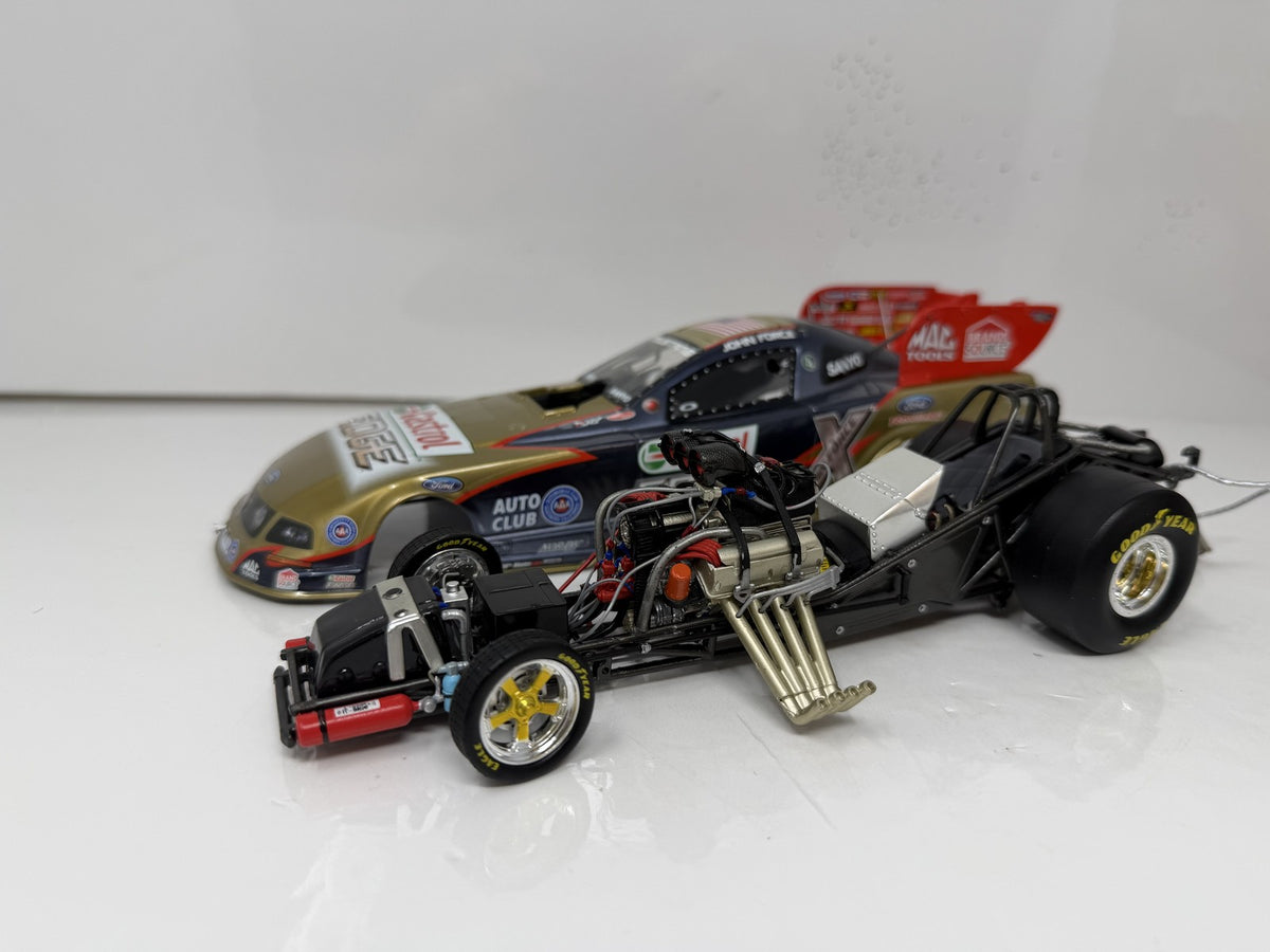 Action NHRA John Force Castrol Edge 2009 Mustang Liquid Color 1:24 Diecast
