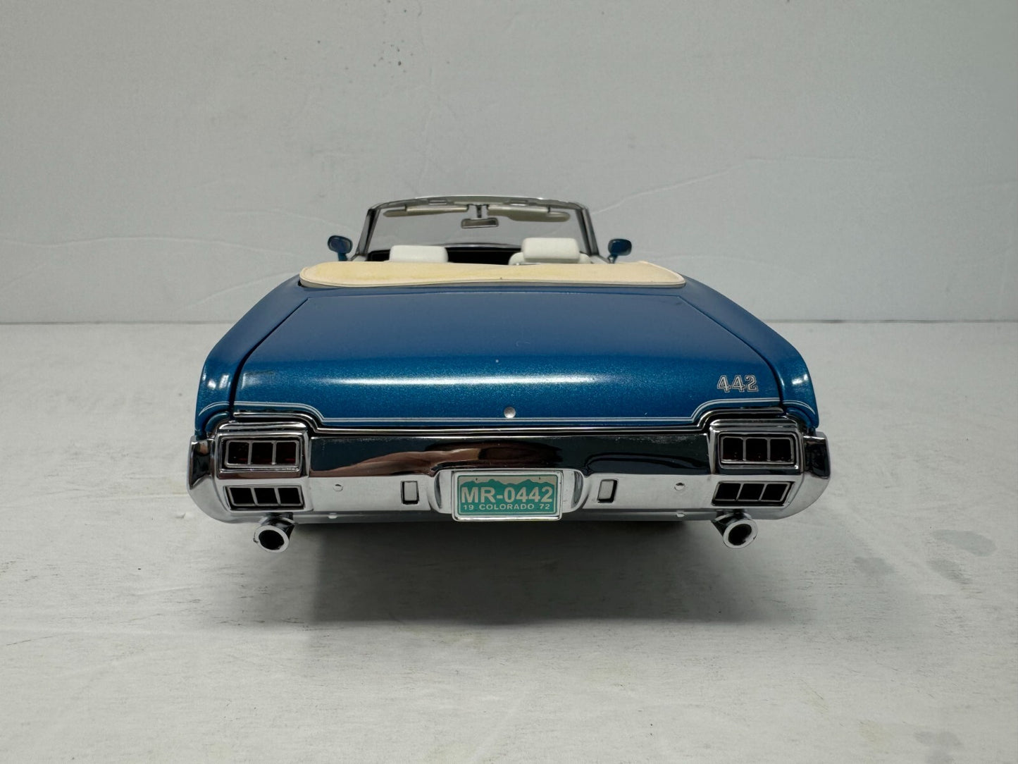 Exact Detail Replicas 1972 Oldsmobile 442 W-30 1:18 Diecast 458/ 2000