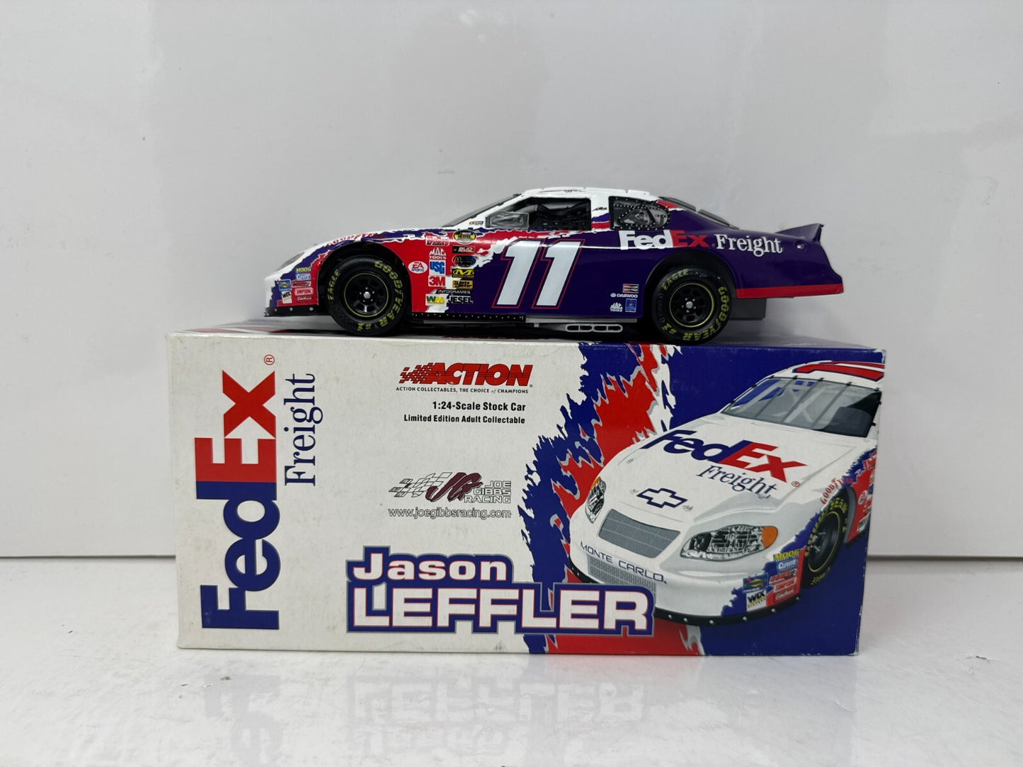 Action Nascar #11 Jason Leffler FedEx Freight 2005 Monte Carlo 1:24 Diecast