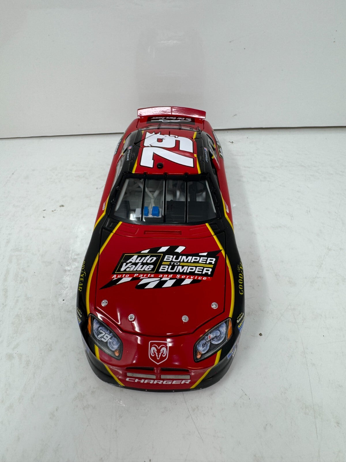 Action Nascar #79 Kasey Kahne AAPA Bumper to Bumper 2005 Charger 1:24 Diecast