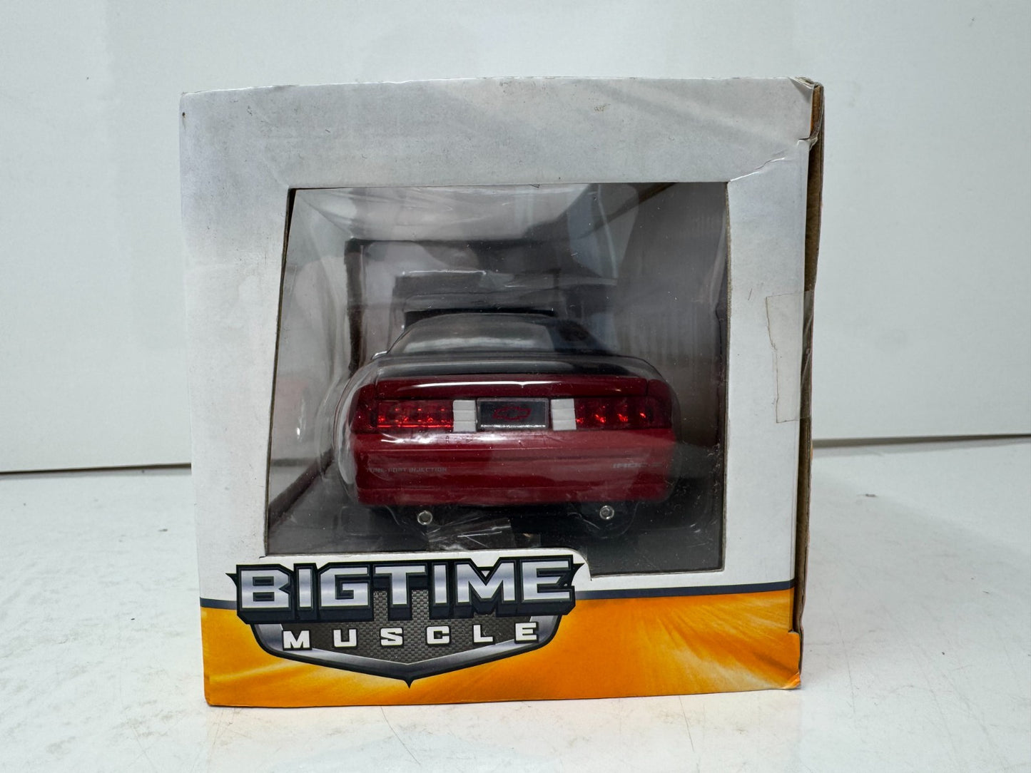 Jada Bigtime Muscle 1985 Chevy Camaro 1:24 Diecast