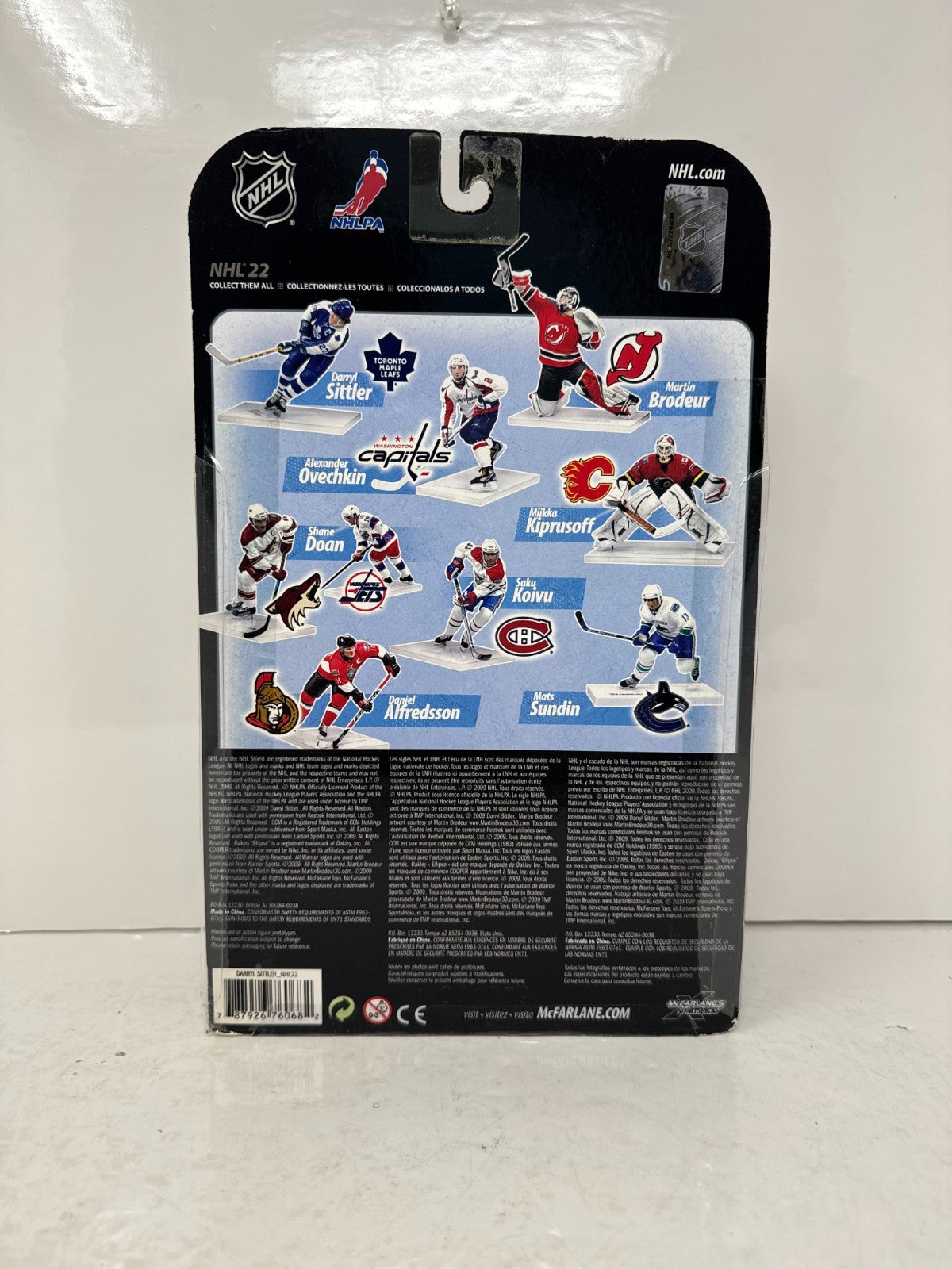 McFarlane NHL Darryl Sittler Toronto Maple Leafs Series 22 Figure