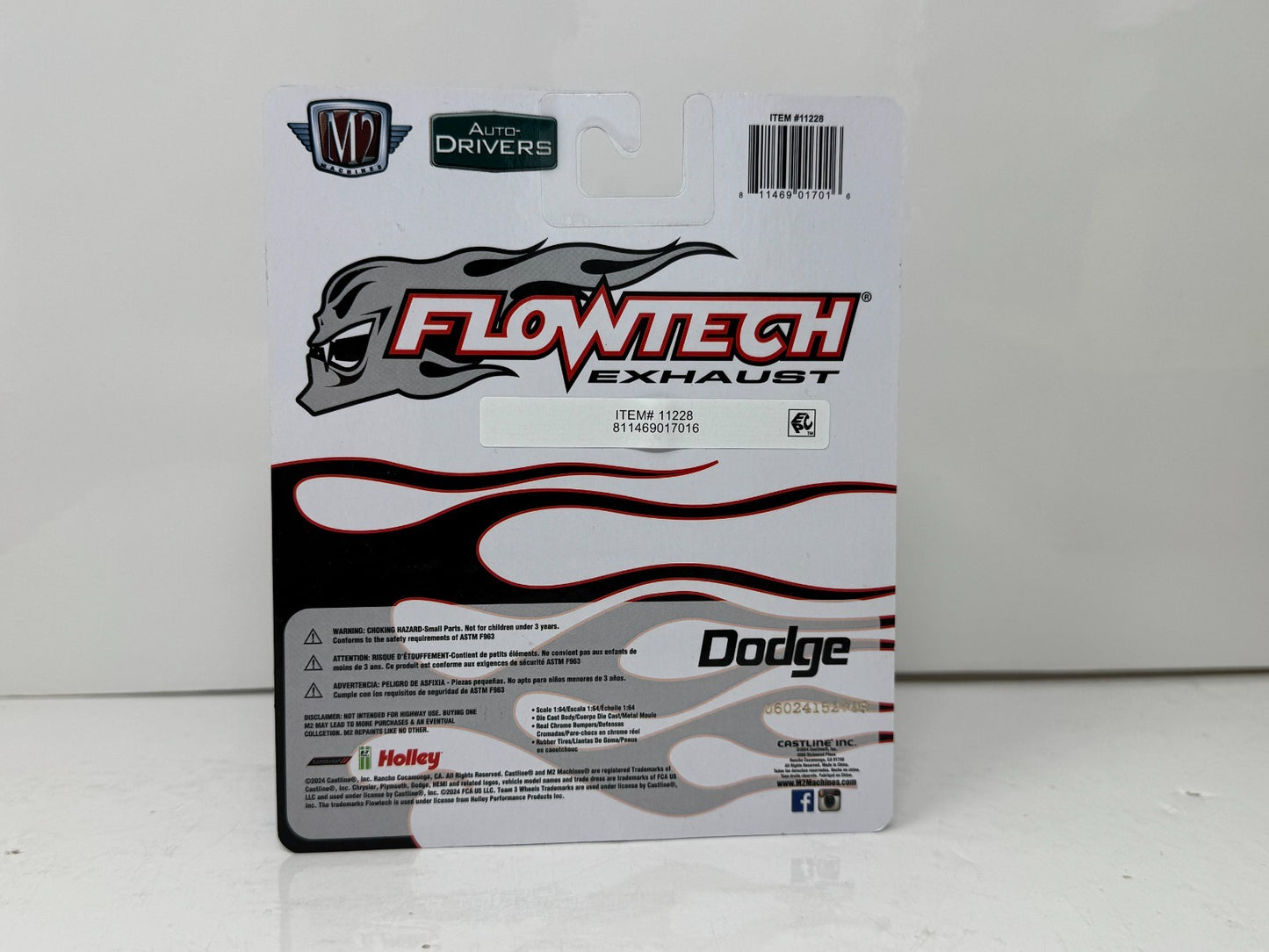 M2 Machines Flowtech Exhaust 1969 Dodge Charger Daytona HEMI 1:64 Diecast