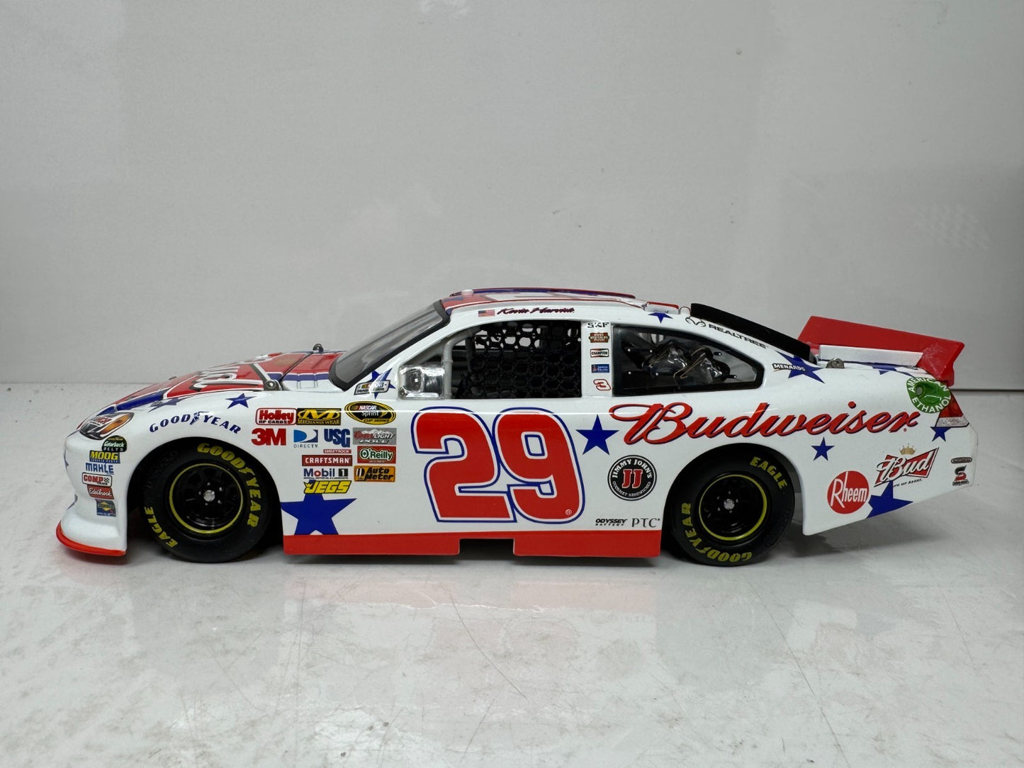 Lionel Racing Nascar #29 Kevin Harvick Budweiser 4th of July Chevy Impala 1:24 Diecast
