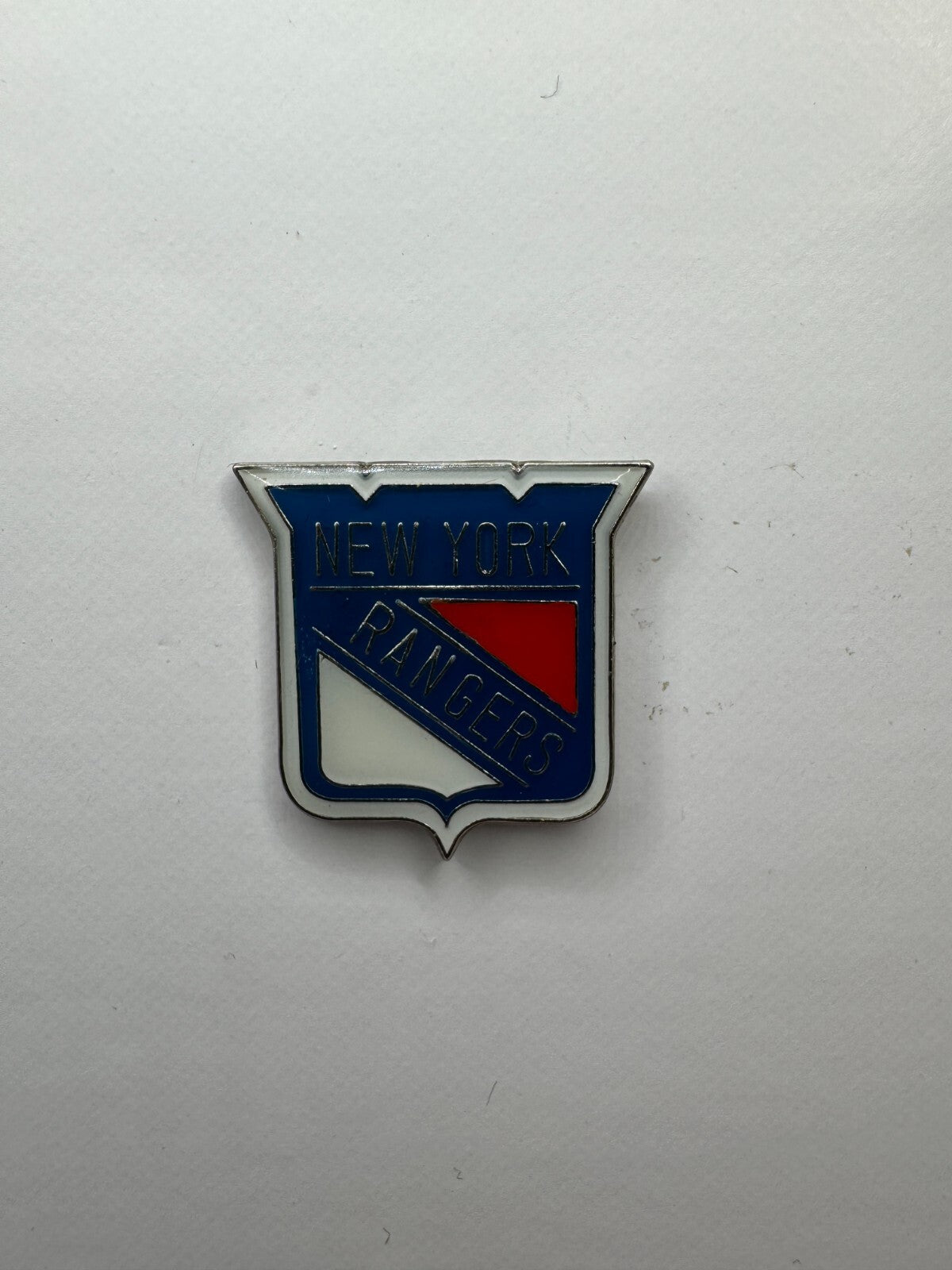 New York Rangers NHL Hockey Team Logo Lapel Pin UDT1