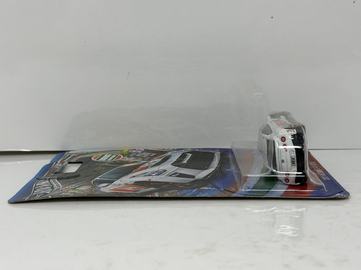 Hot Wheels 7-Eleven 2026 Edition 2017 Nissan GT-R R35 1:64 Diecast