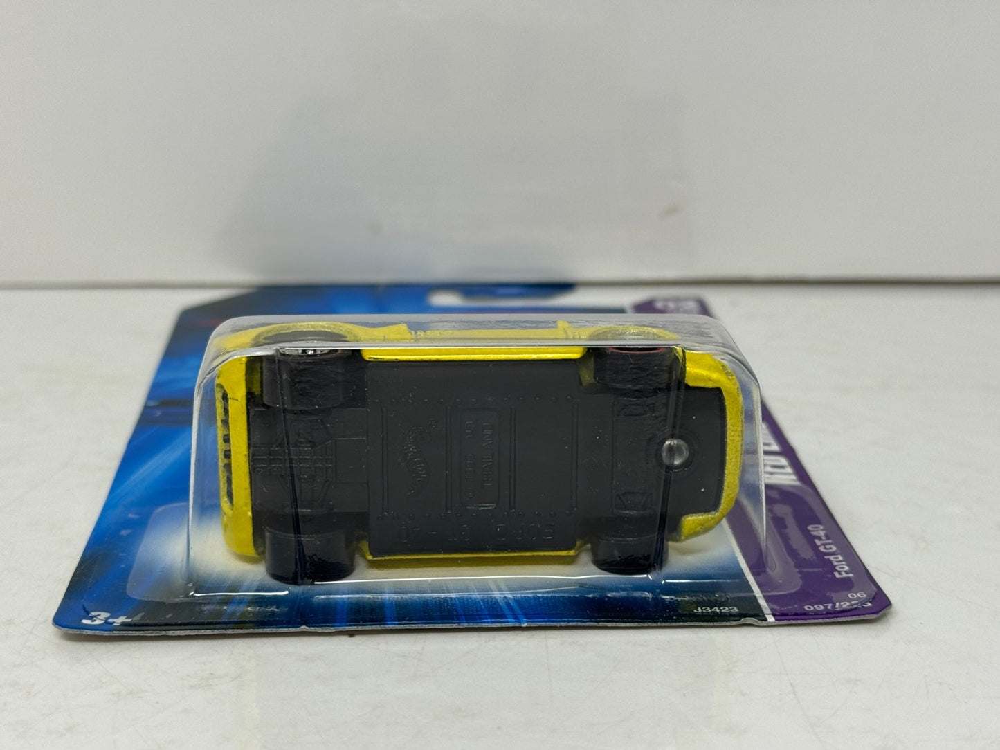 Hot Wheels Red Line Ford GT-40 1:64 Diecast Yellow
