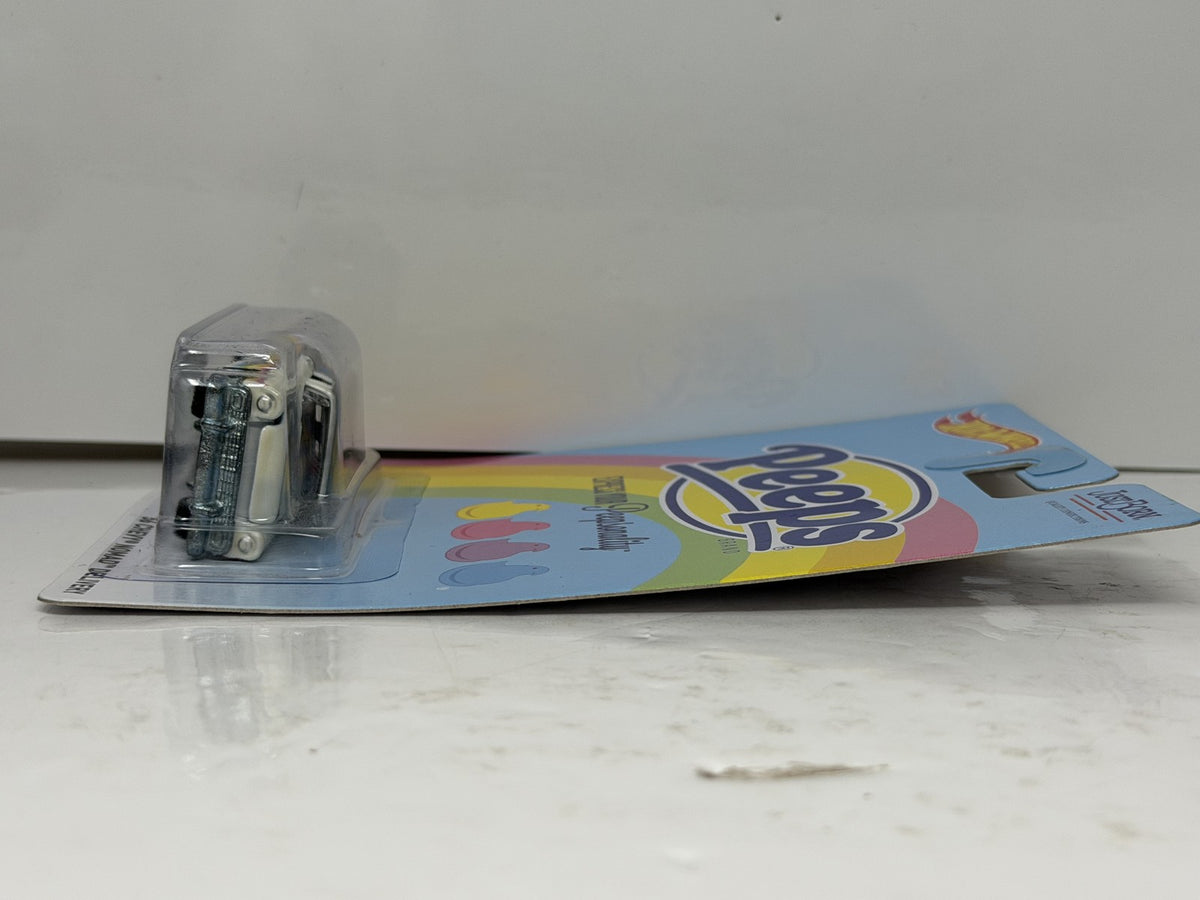 Hot Wheels Peeps 1956 Chevrolet Nomad Delivery 1:64 Real Riders