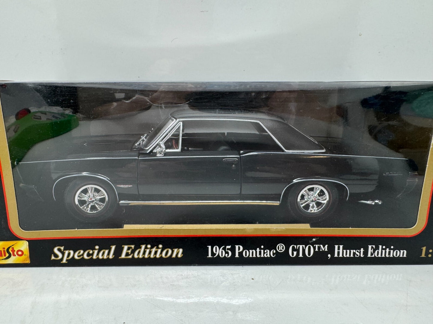 Maisto 1965 Pontiac GTO Hurst Edition Special Edition 1:18 Diecast