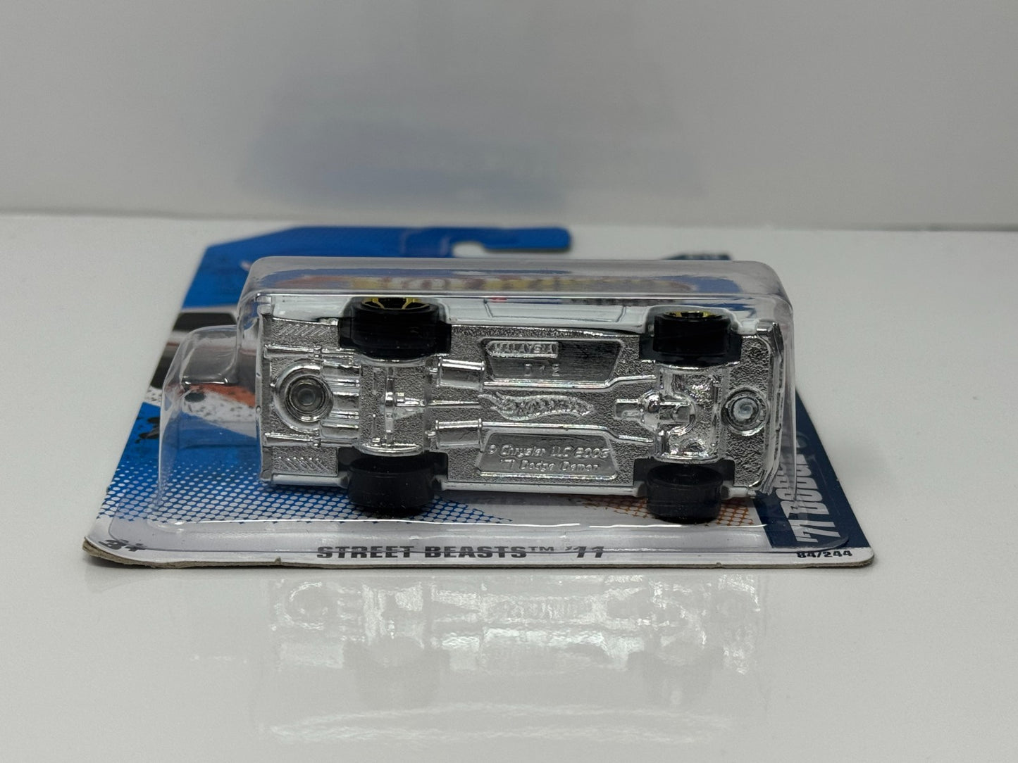 Hot Wheels Street Beasts 1971 Dodge Demon 1:64 Diecast Factory Sealed White