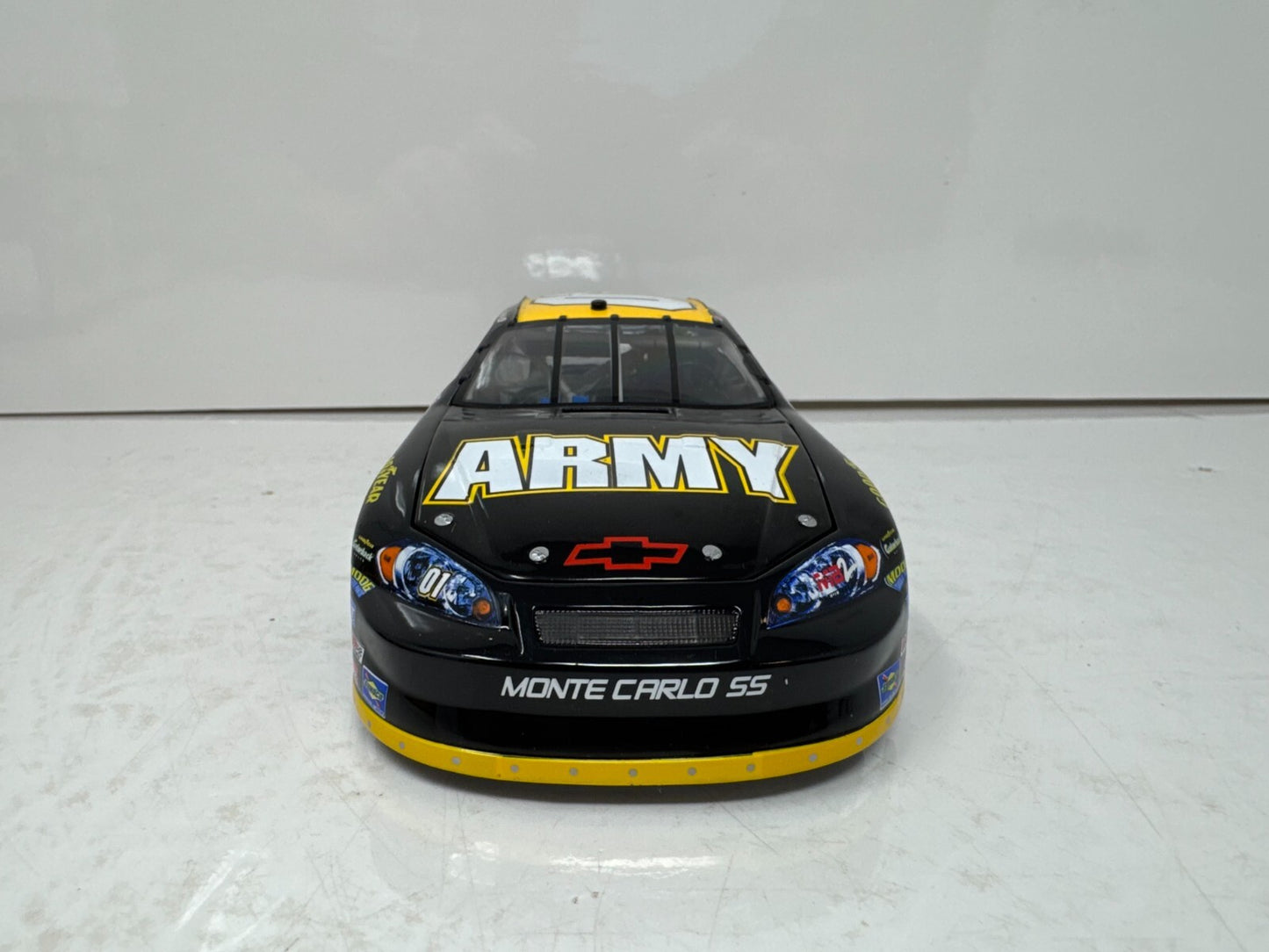Action Nascar #01 Joe Nemechek U.S. Army 2006 Monte Carlo 1:24 Diecast