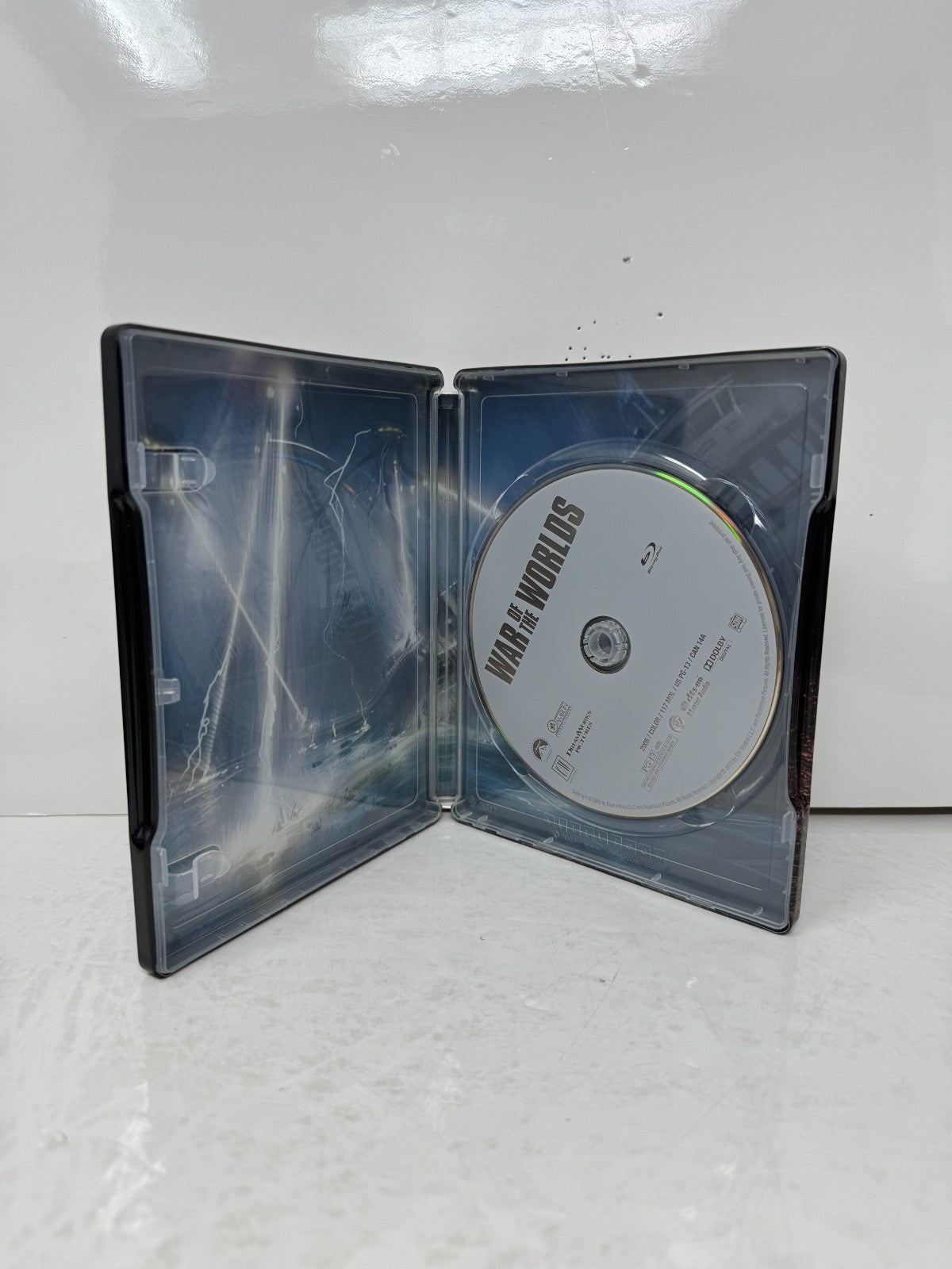 War of the Worlds (Blu-ray) Steelbook Tom Cruise Sci-Fi Good Condition!!!
