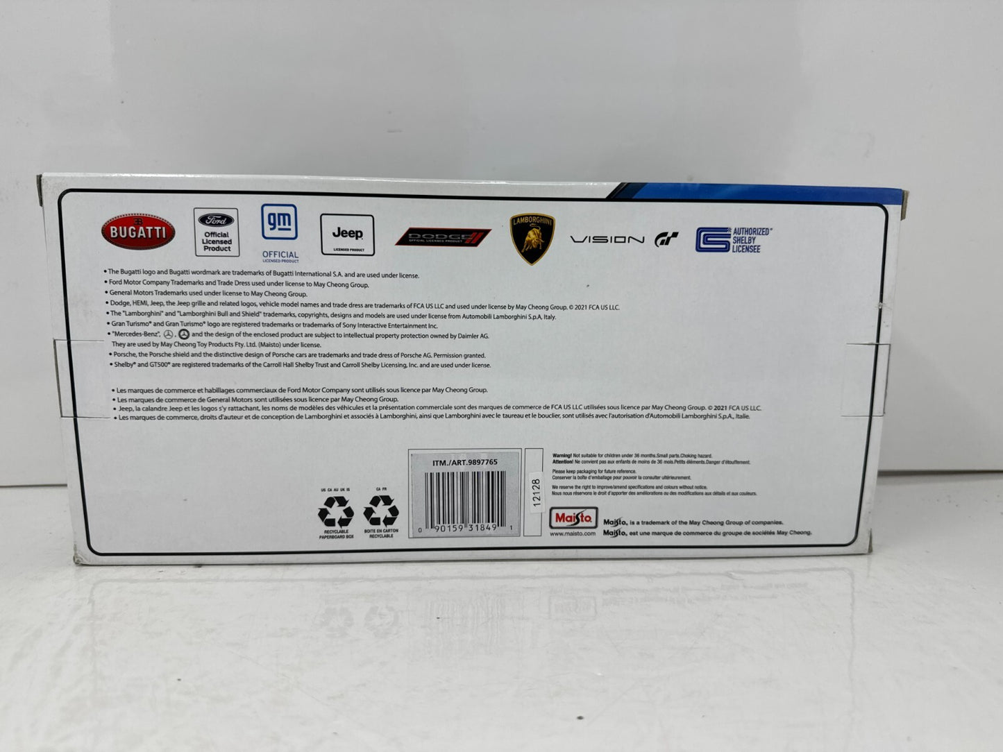 Maisto Mercedes-Benz CLK-GTR Street Version Special Edition 1:18 Diecast