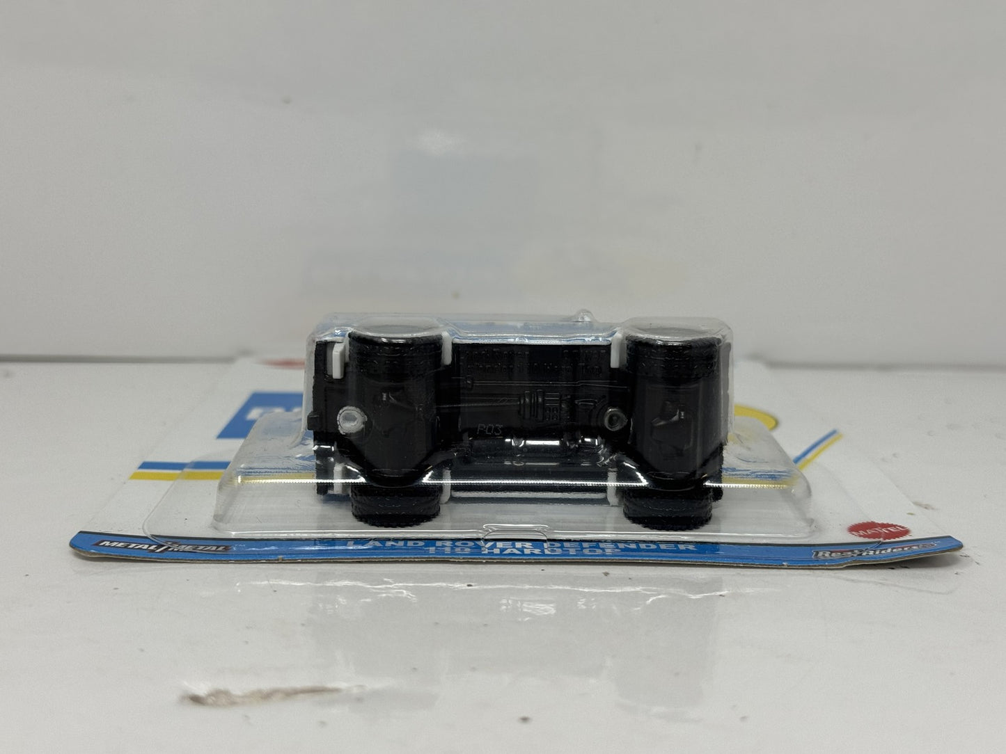 Hot Wheels Premium Bilstein Land Rover Defender 110 Hardtop 1:64 Diecast
